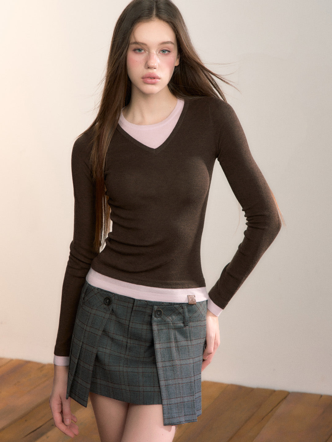 VIA PITTI VIADK709 Fake two contrasting colors V-neck woolen fabric base T