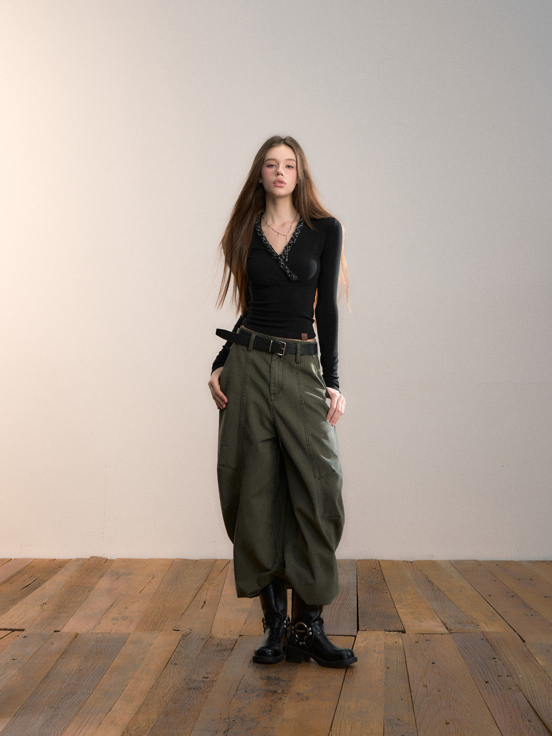 VIA PITTI VIADTP695 Ribbon splicing V-neck base long sleeved top