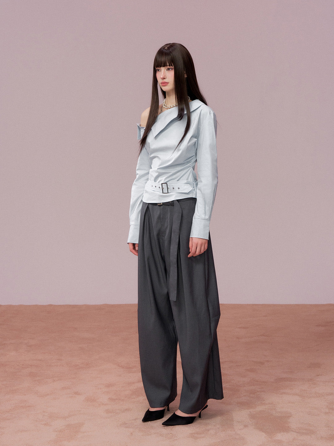 VIA PITTI V25ATP009 Irregular off shoulder shirt