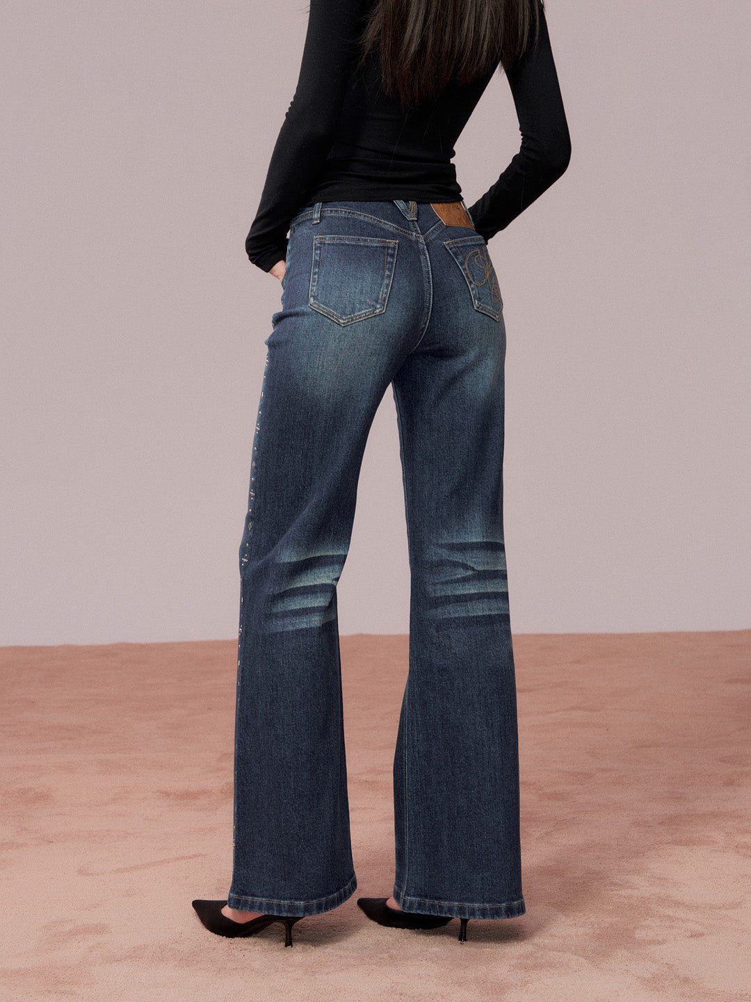 VIA PITTI VIADP763 Rivet decoration washed denim pants