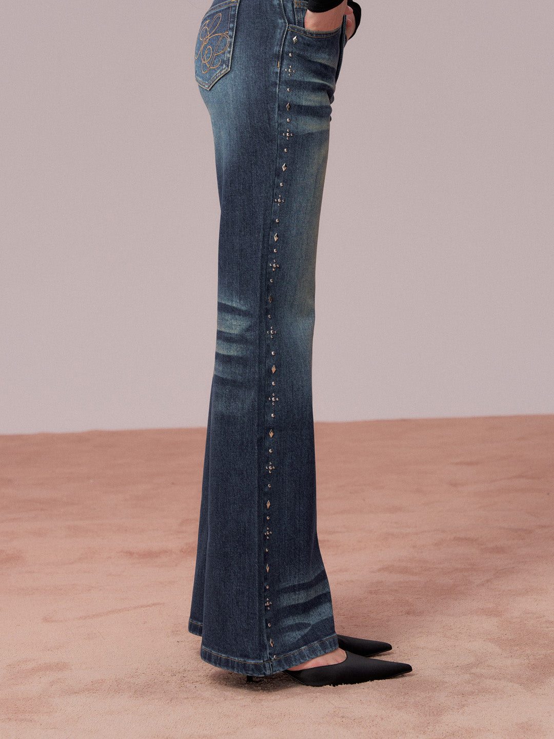 VIA PITTI VIADP763 Rivet decoration washed denim pants