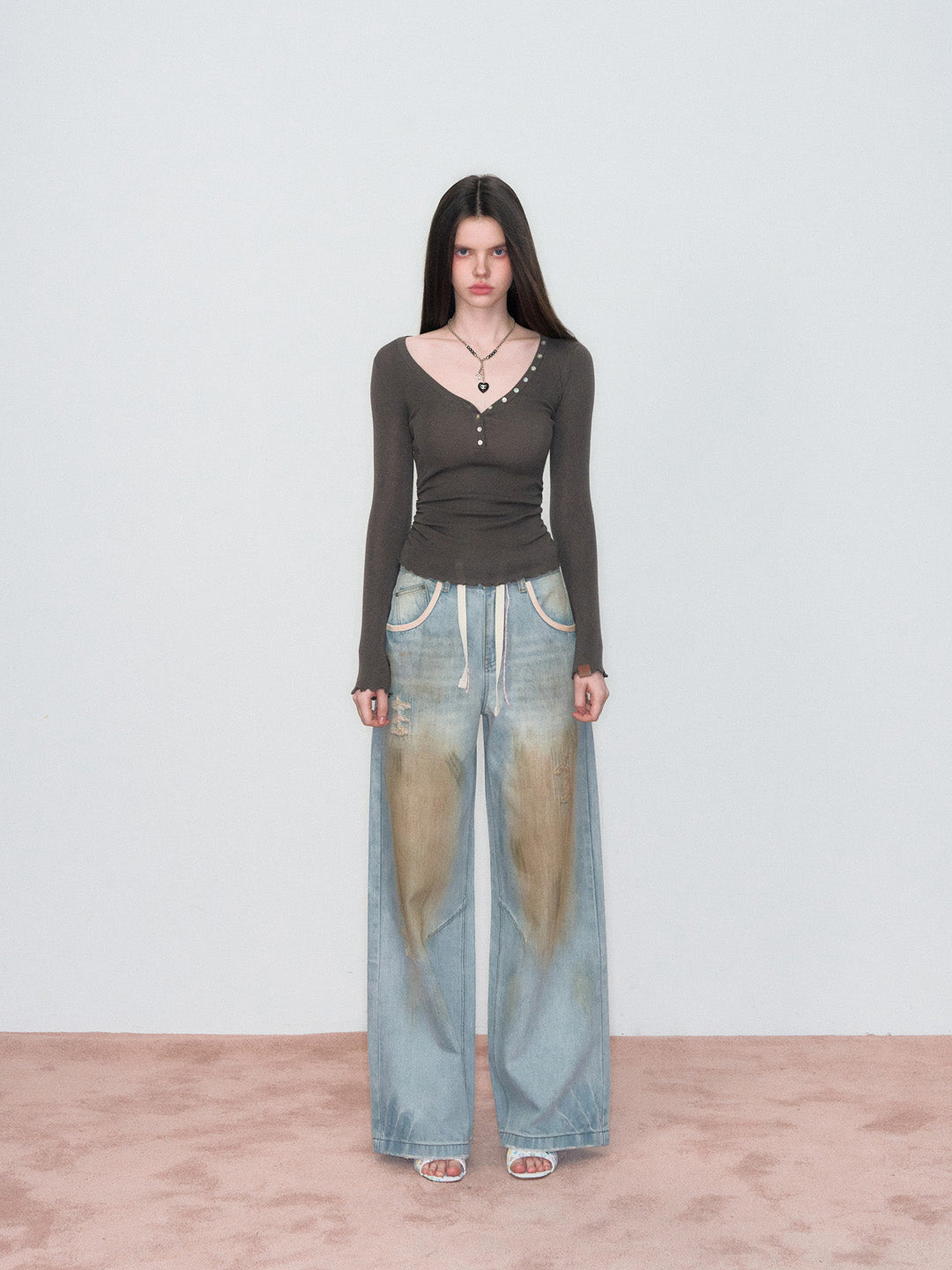 VIA PITTI VIAAK866 Versatile basic waist cinching wool base sweater