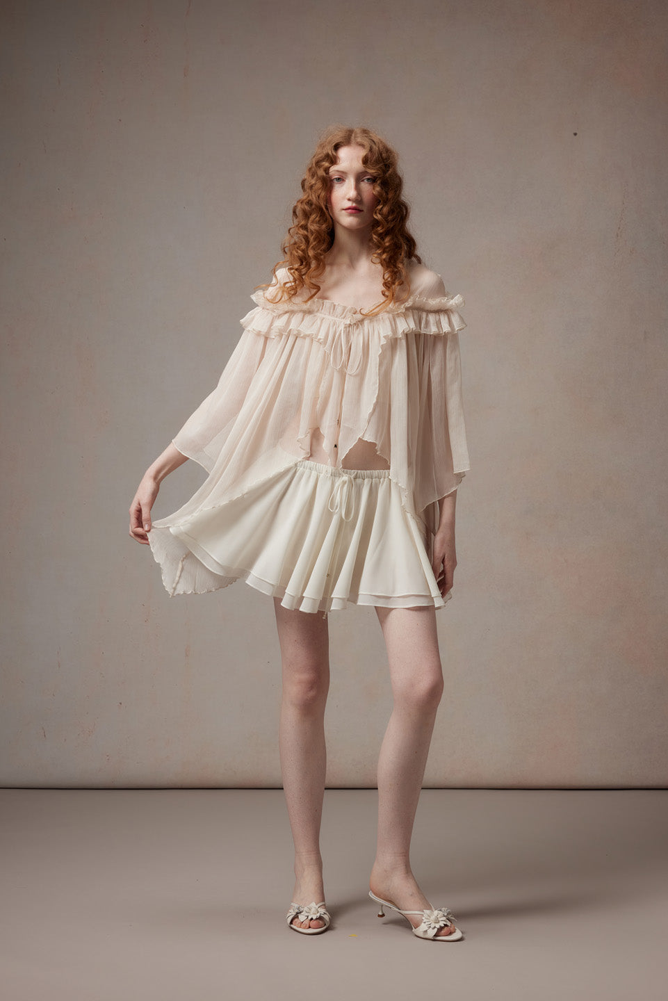 Fa Sogno FSN26PS-SHT-01-WH&FSN26PS-SK-01-WH Beige Feather Dance Set