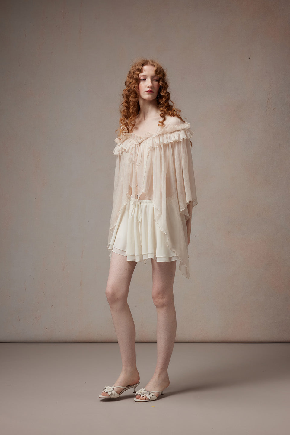 Fa Sogno FSN26PS-SHT-01-WH&FSN26PS-SK-01-WH Beige Feather Dance Set