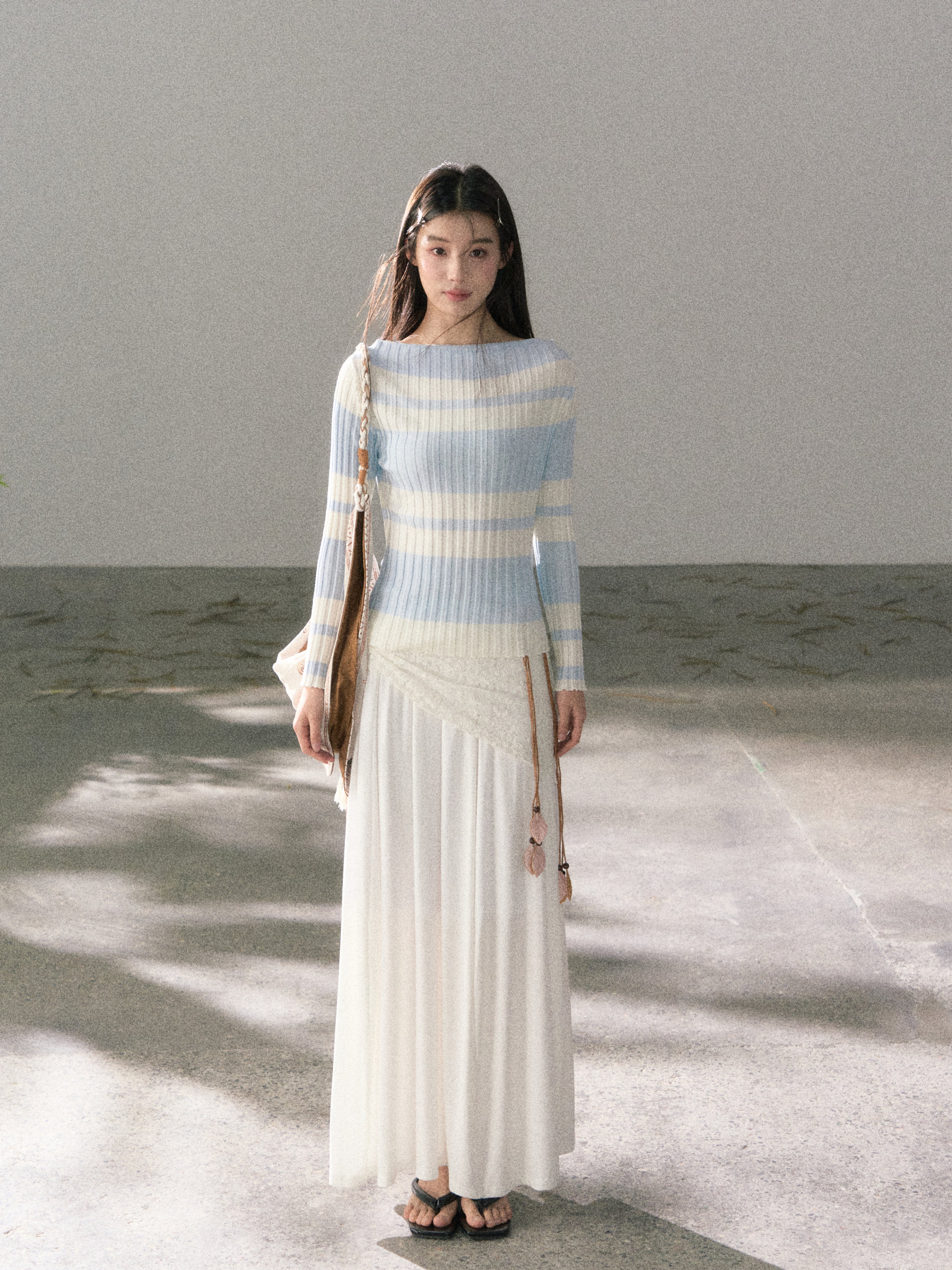 Lafreedom LAF360101 Clear and slim fit bright color striped knitted top