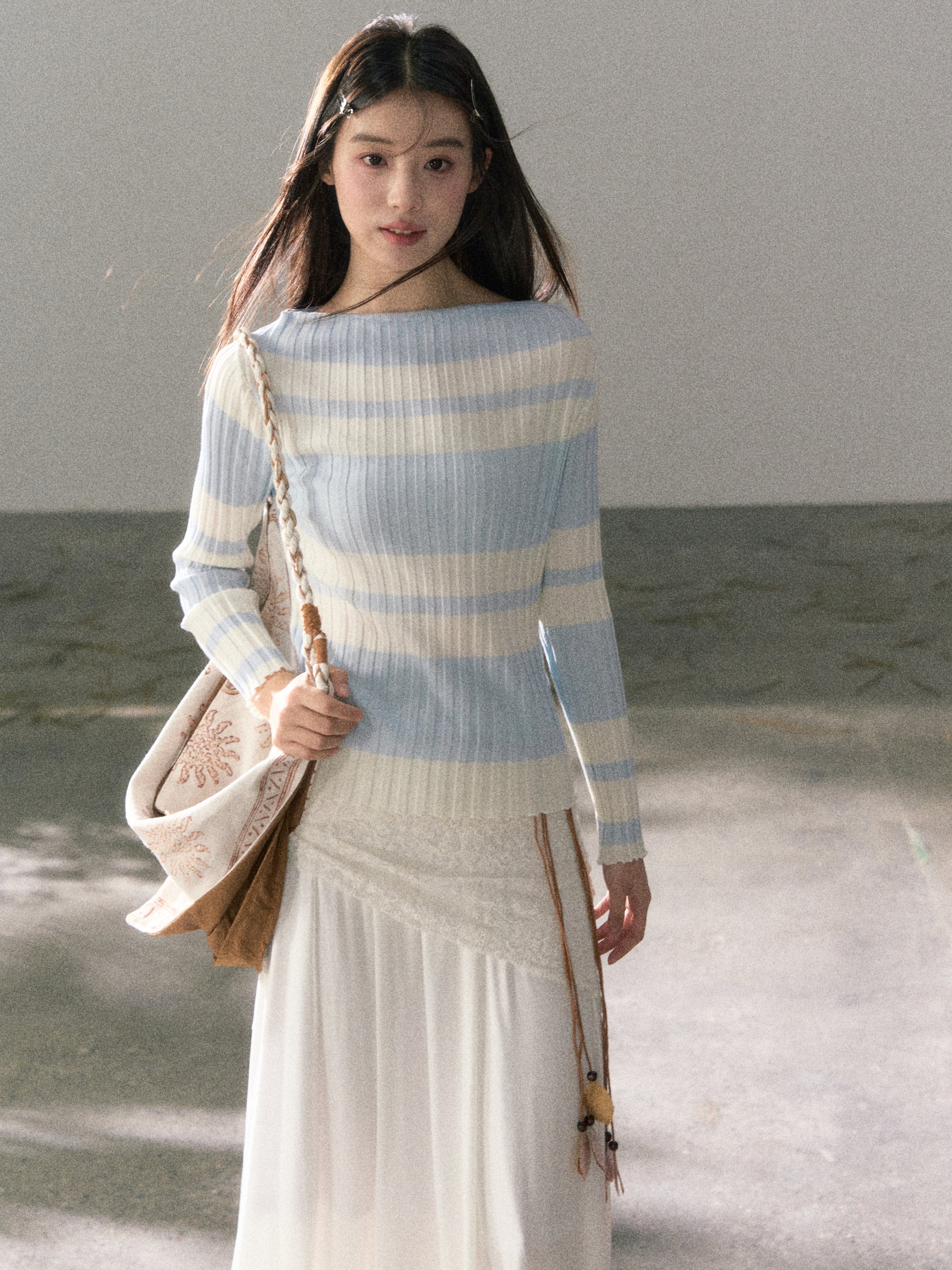 Lafreedom LAF360101 Clear and slim fit bright color striped knitted top