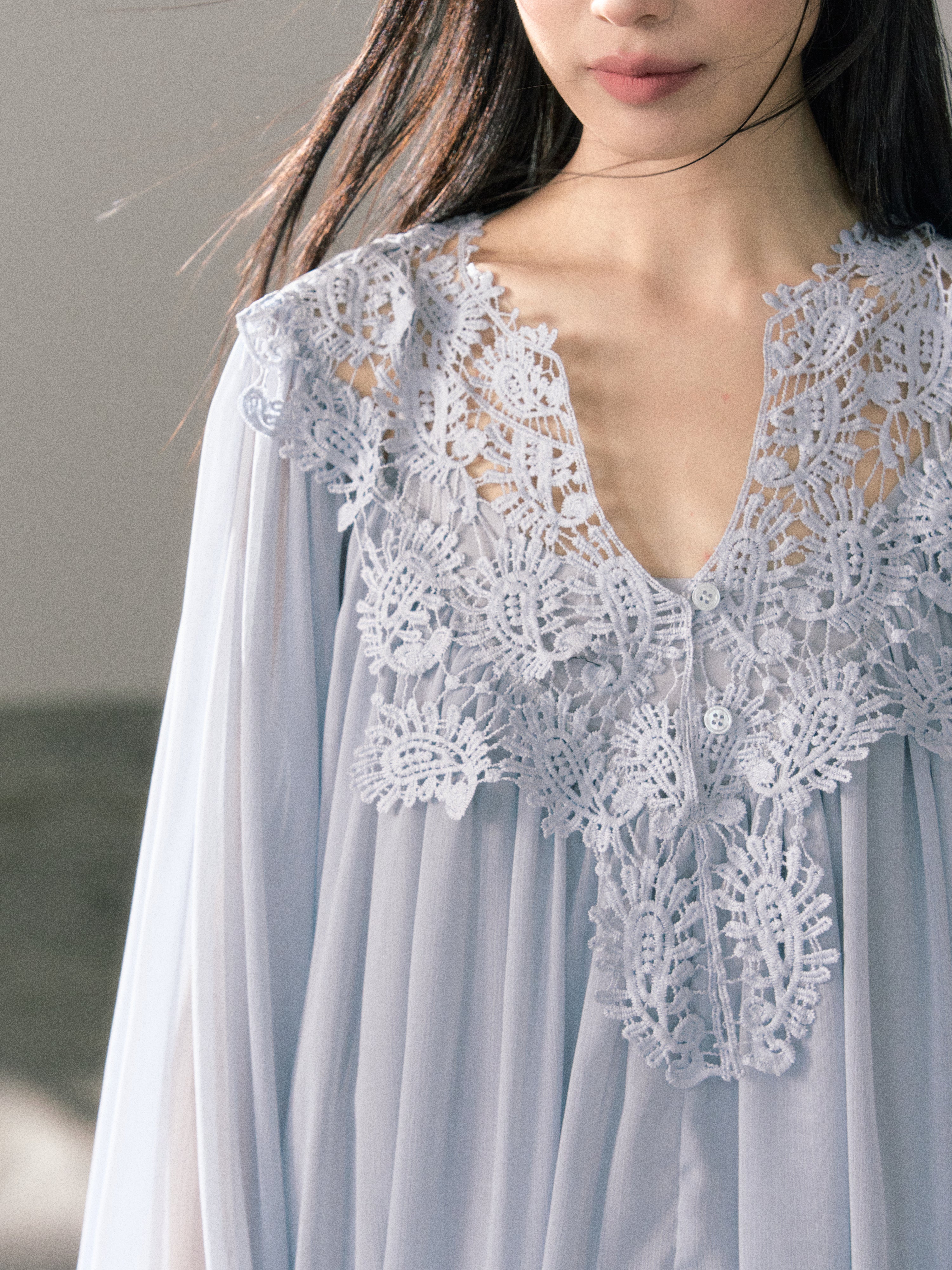 Lafreedom LAF360403 Hollow hook flower lace two-piece shirt set