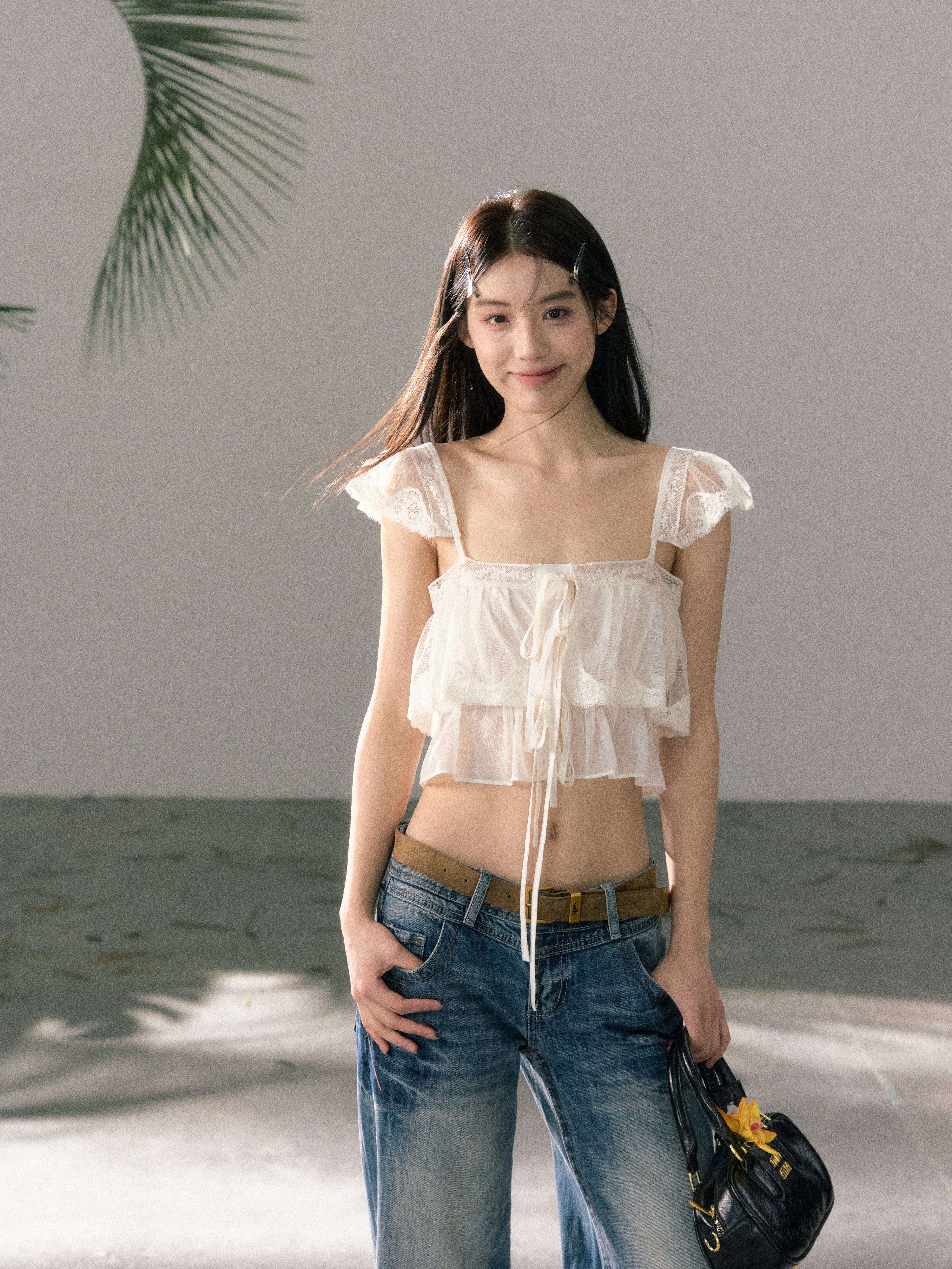 Lafreedom LAF360401&LAF360402 Light gauze multi-layer ruffled lace camisole top + ruffled lace skirt