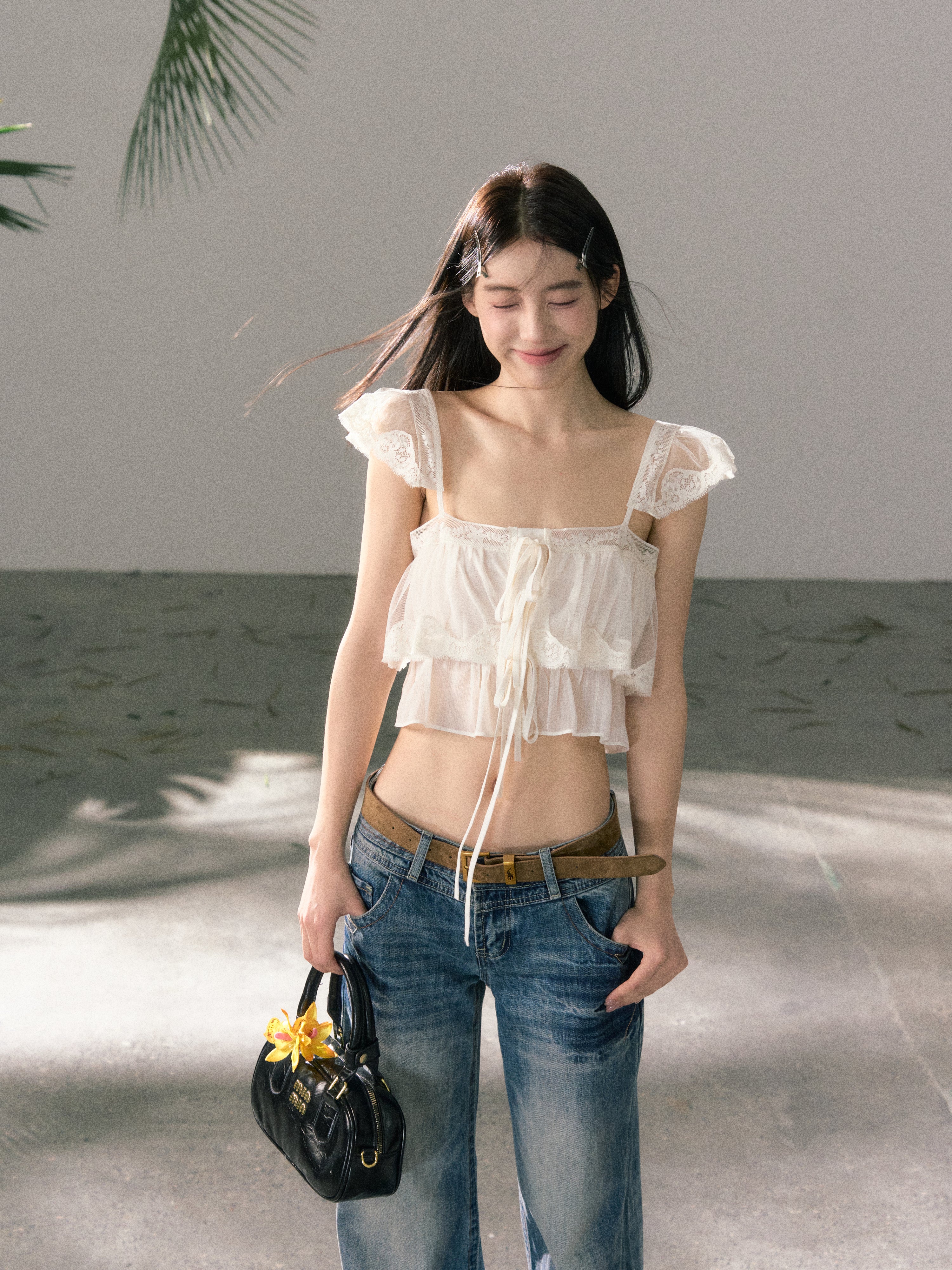 Lafreedom LAF360401&LAF360402 Light gauze multi-layer ruffled lace camisole top + ruffled lace skirt