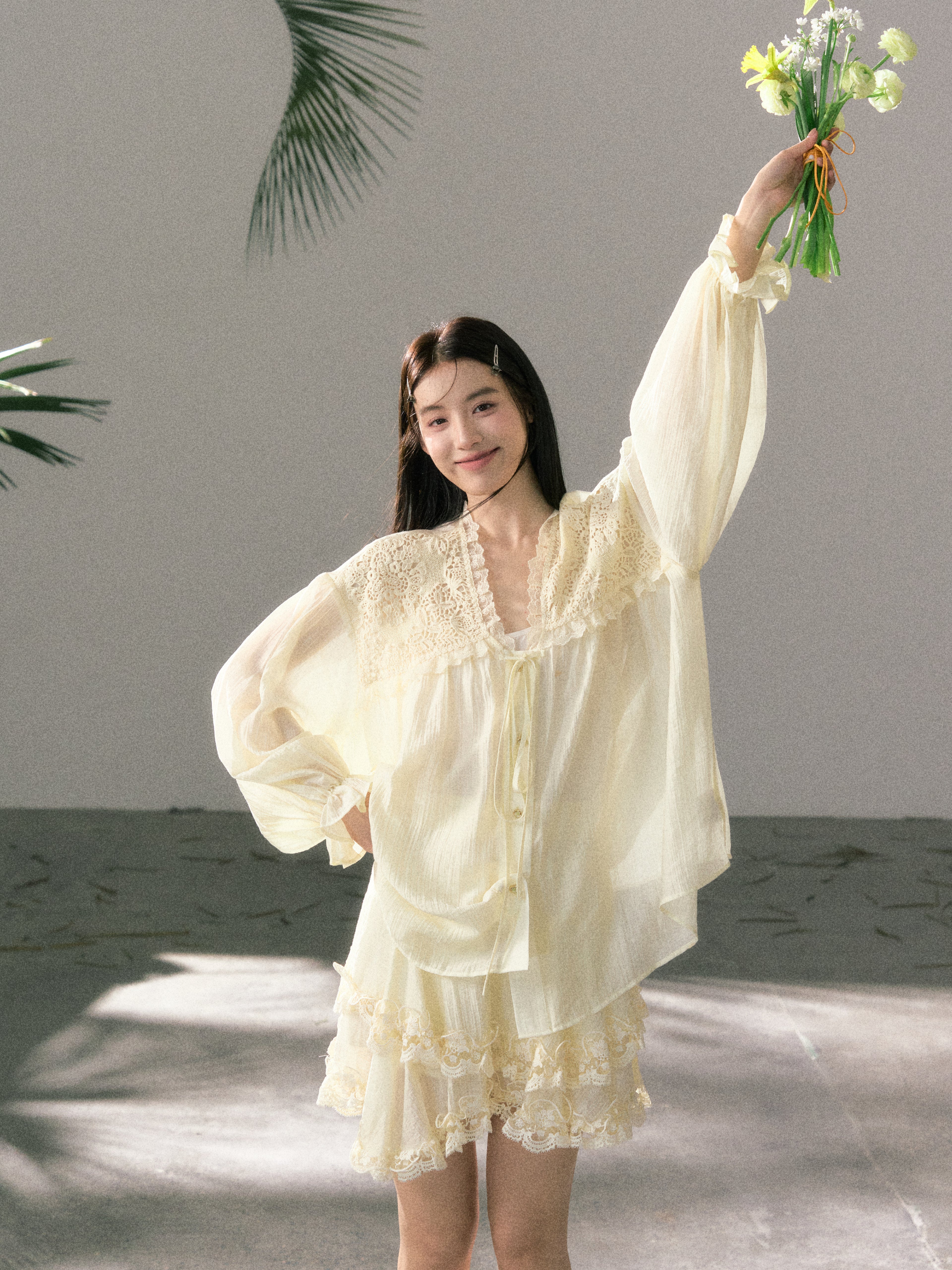 Lafreedom LAF360408&LAF360409 Light yellow French hollow lace vacation style shirt + skirt