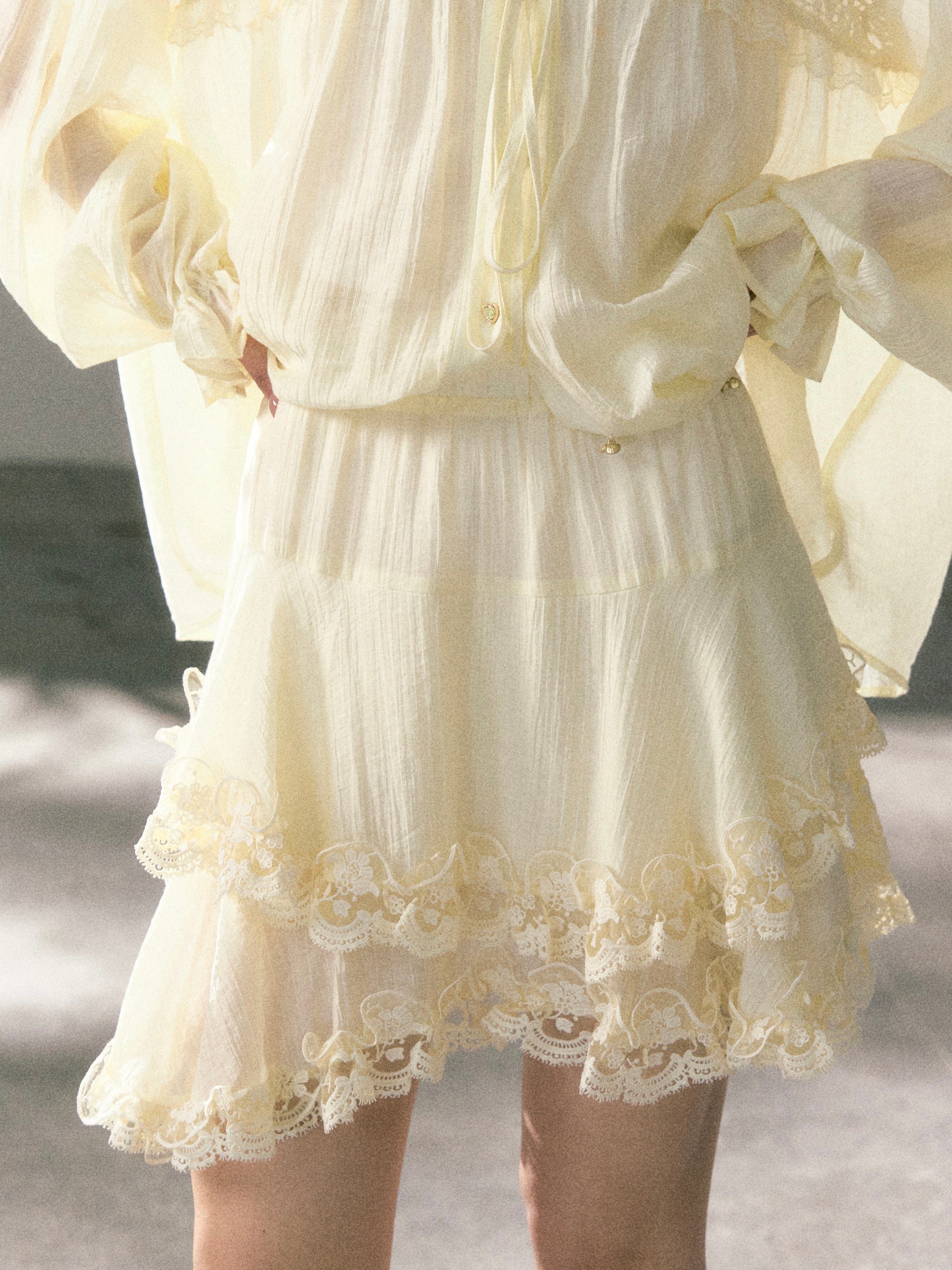 Lafreedom LAF360408&LAF360409 Light yellow French hollow lace vacation style shirt + skirt