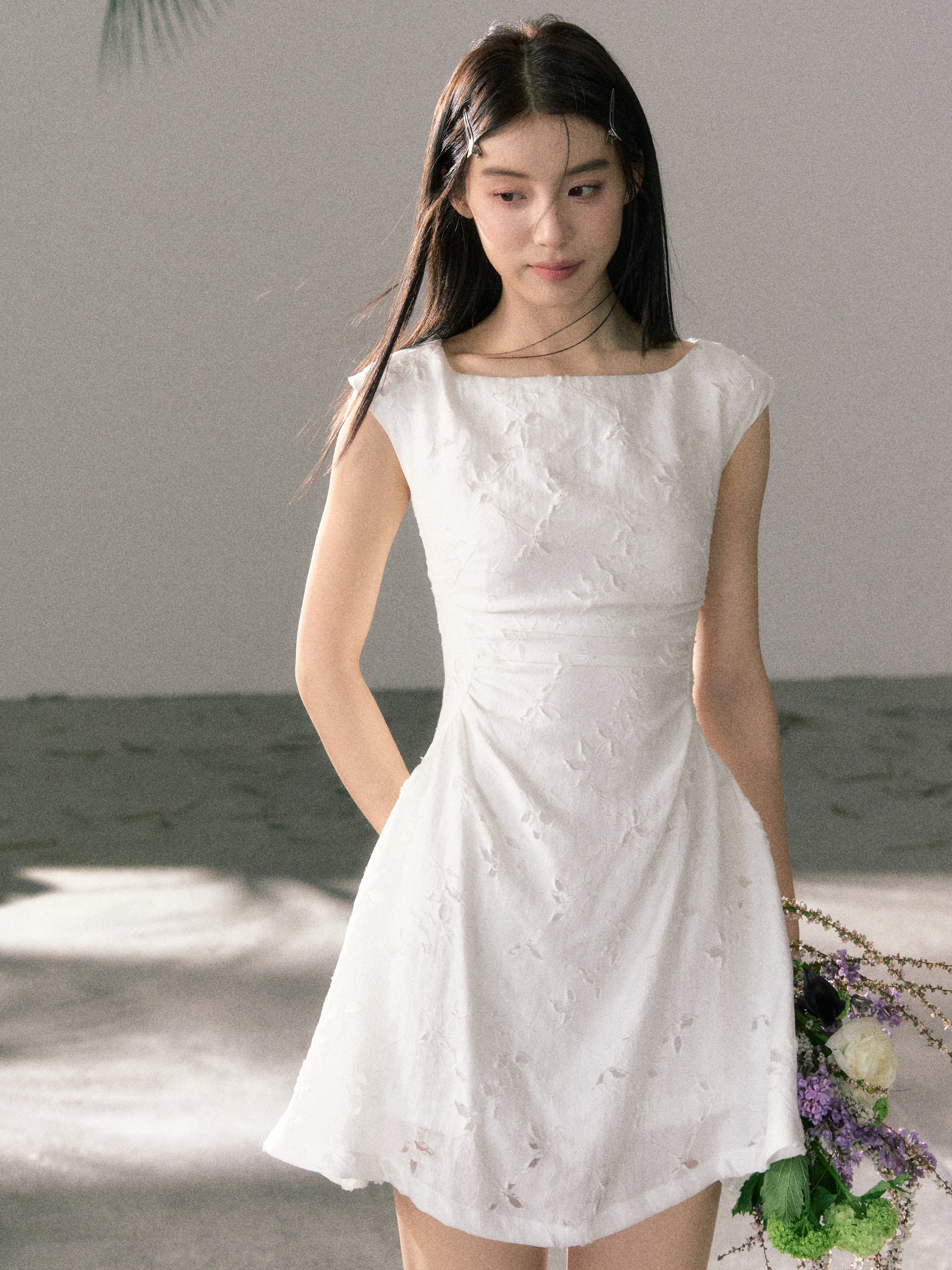 Lafreedom LAF360407 Solid color jacquard slim fit waist cinching dress