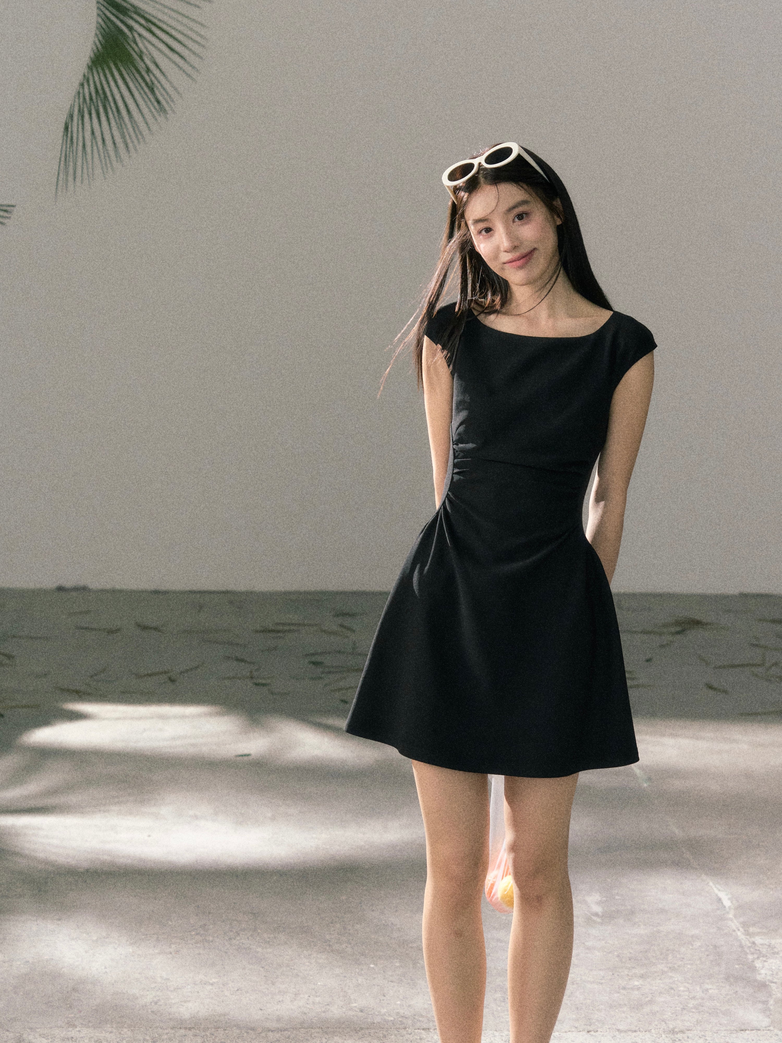 Lafreedom LAF360407 Solid color jacquard slim fit waist cinching dress
