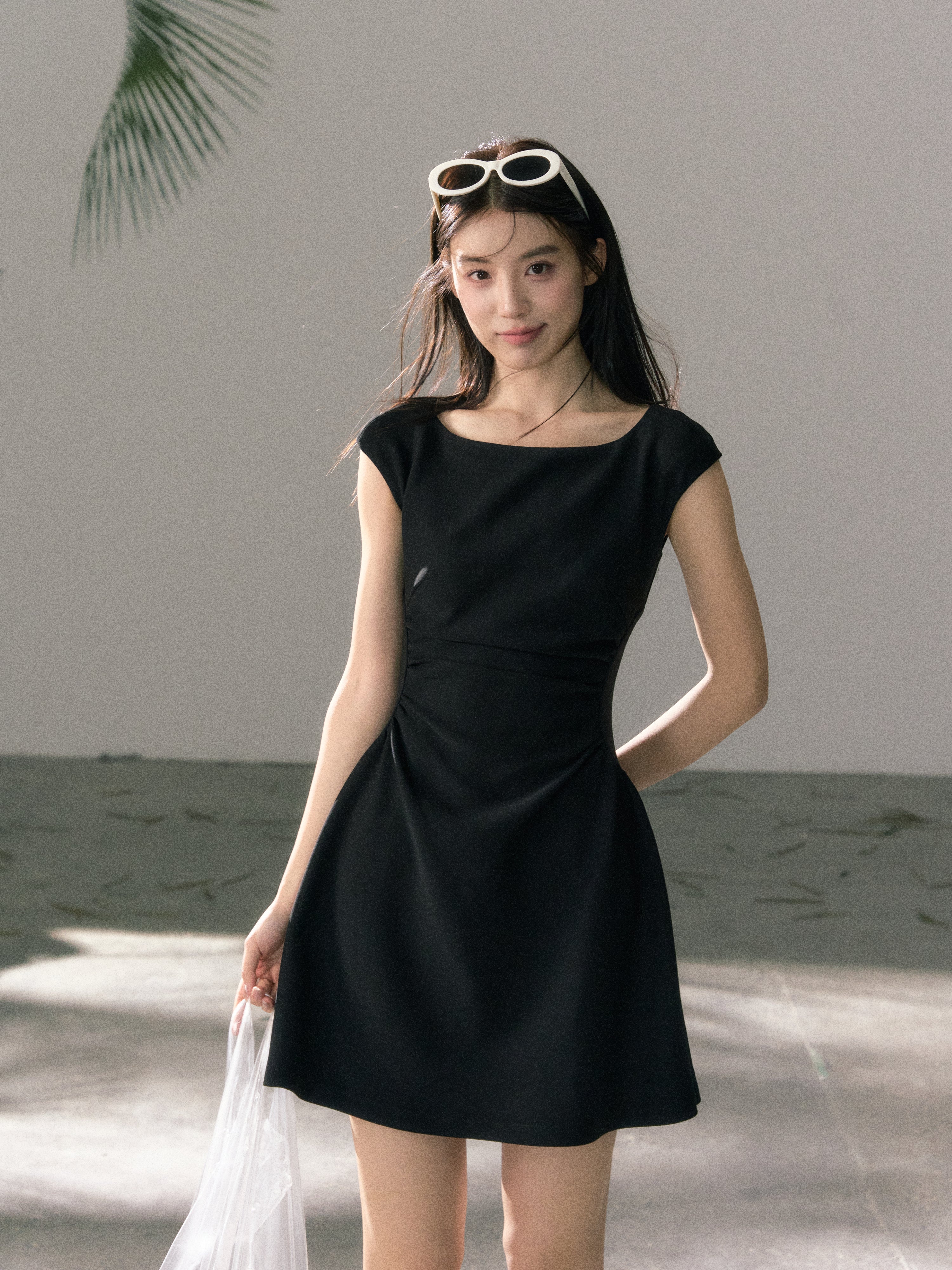 Lafreedom LAF360407 Solid color jacquard slim fit waist cinching dress