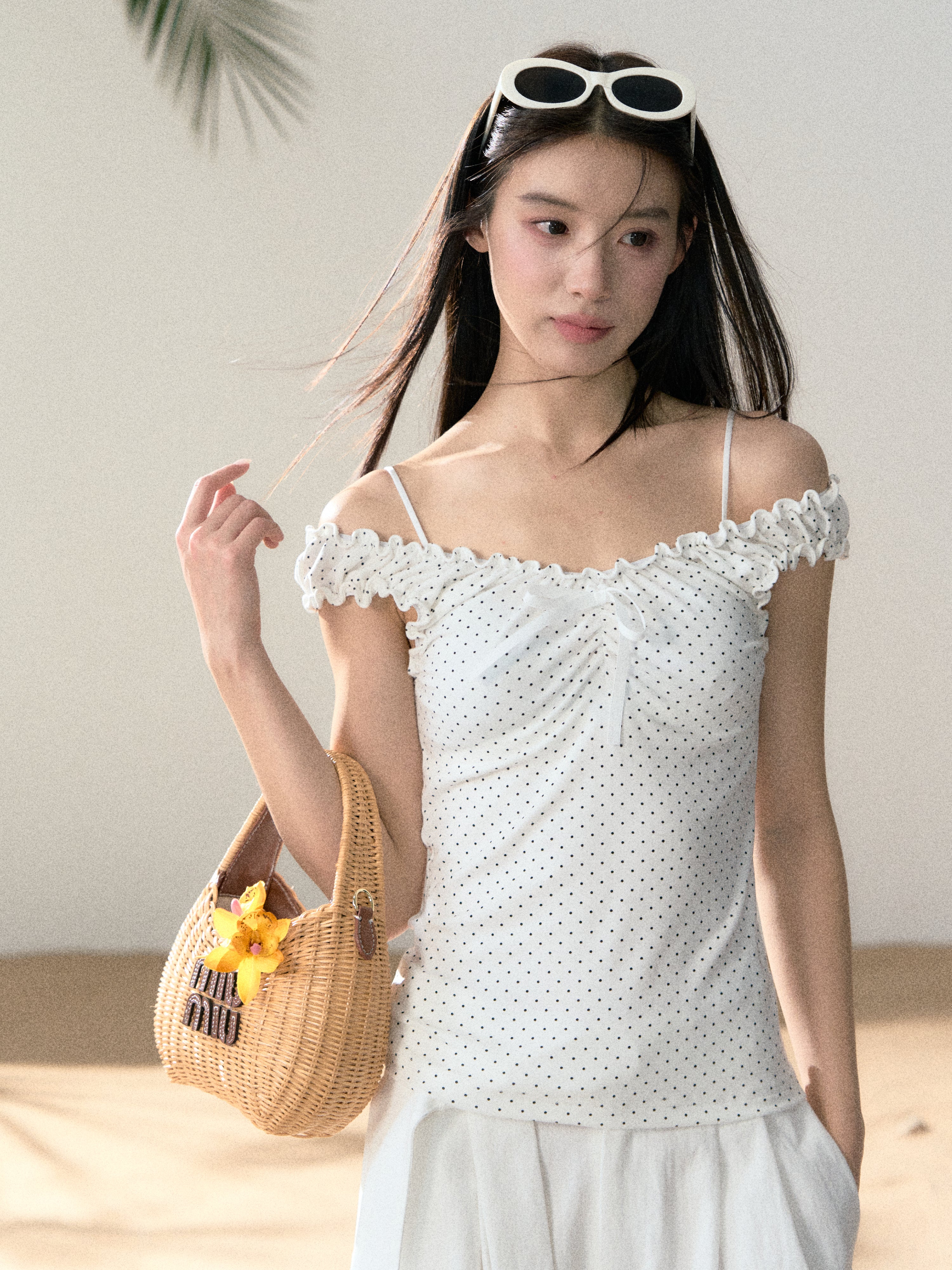 LAFREEDOM LAF360524 Off-Shoulder Stretch Knit Top + LAF360525 White Casual Long Pants