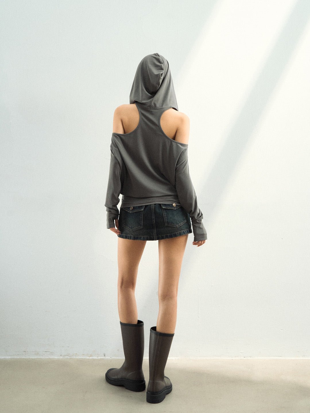 VIA PITTI VIAATP806 Off shoulder hat casual long sleeved T-shirt