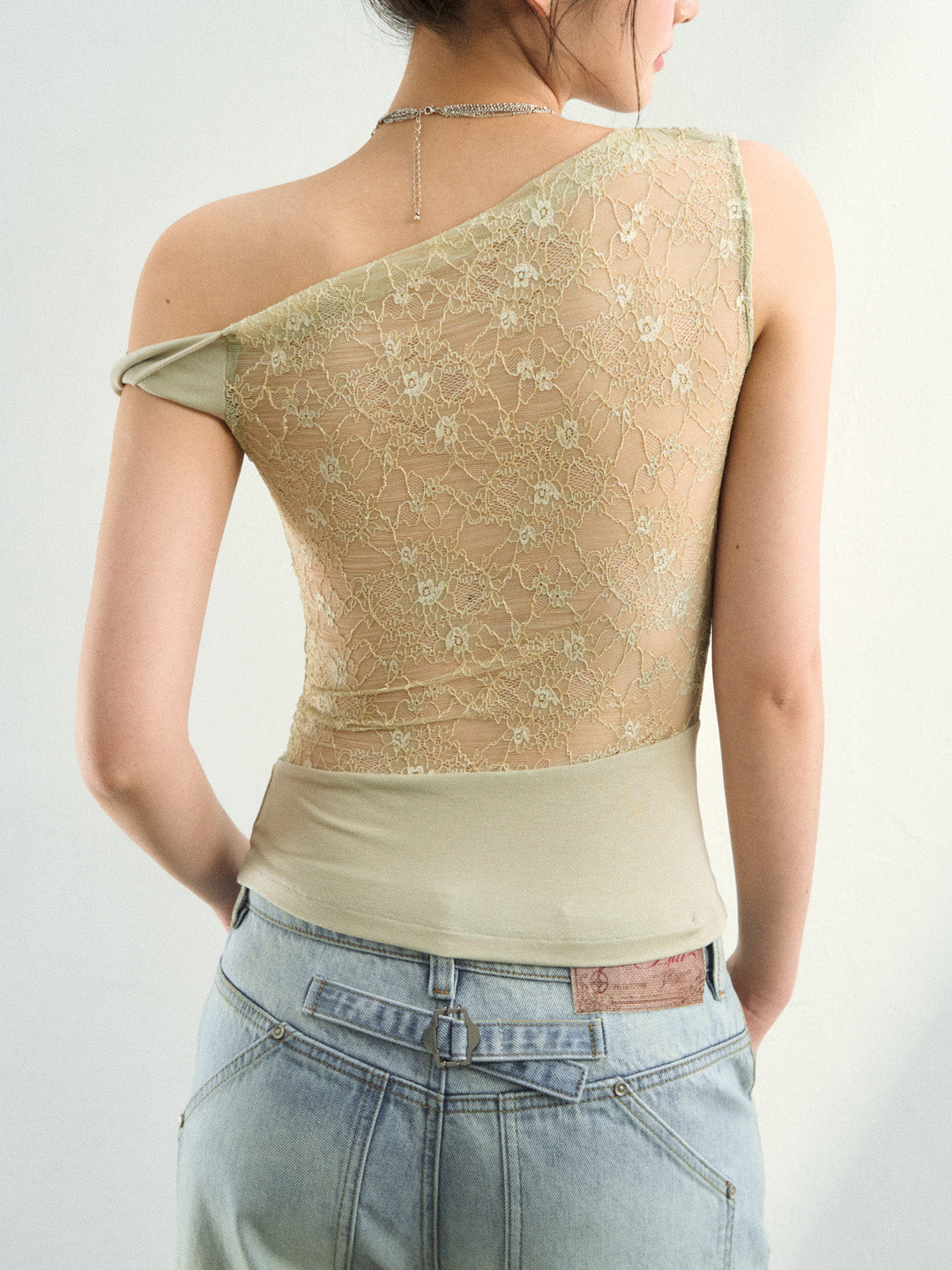 VIA PITTI VIAAT894 Off shoulder back hollow lace patchwork short sleeved shirt