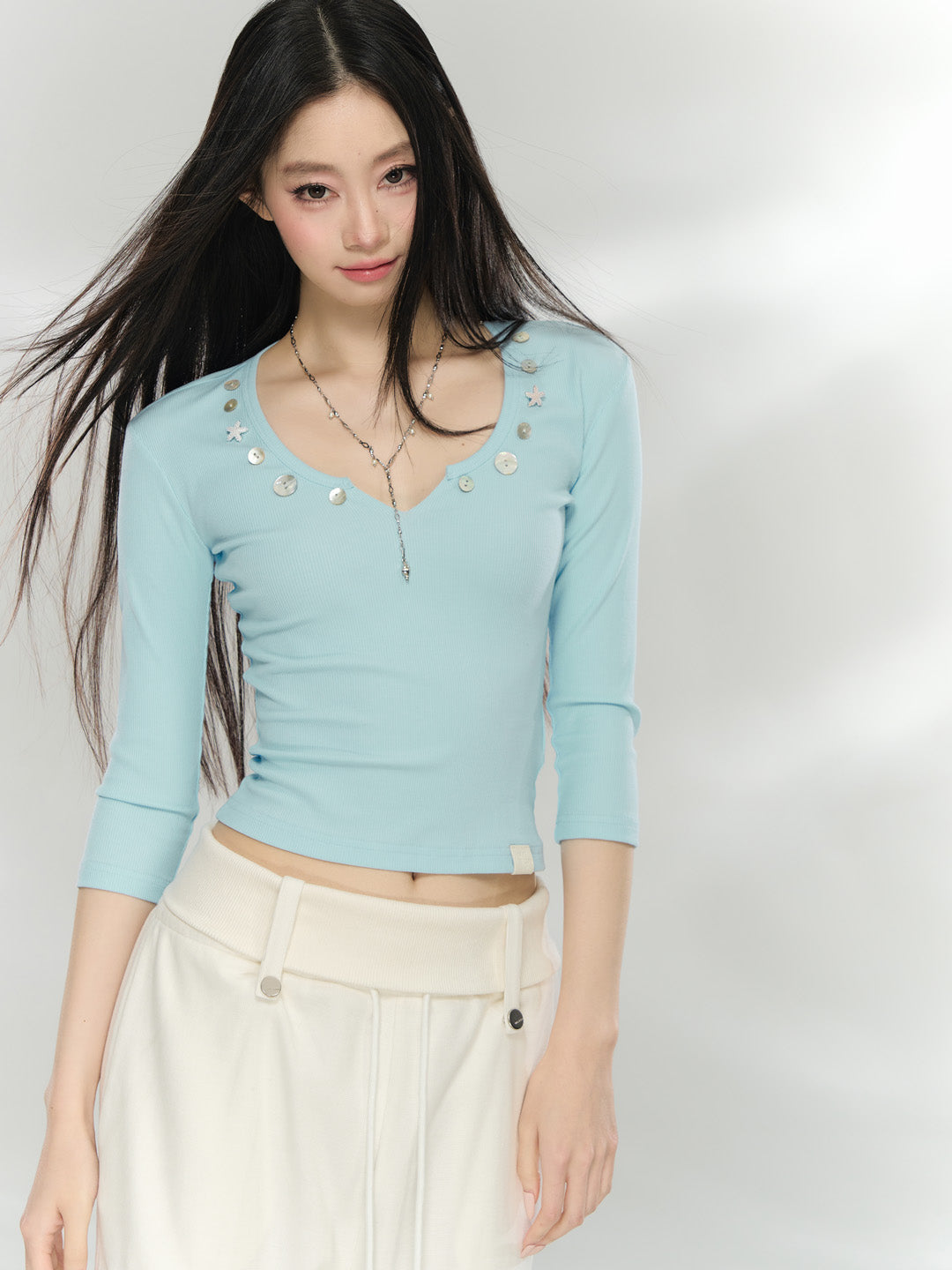 VIA PITTI VIAATP791 V-neck button decoration top