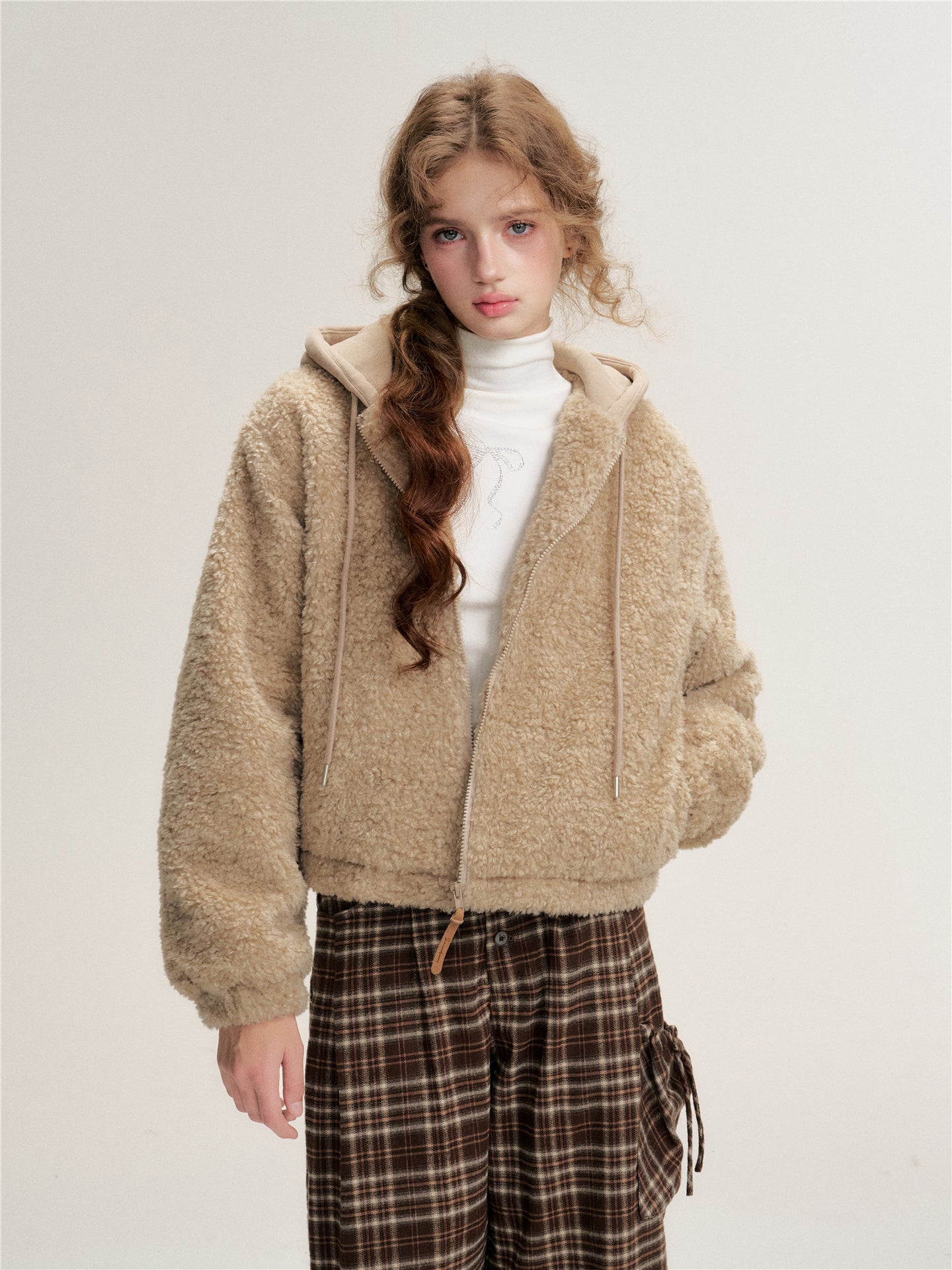 16DEWS 16D25468 Fake two piece hooded spliced fur short jacket