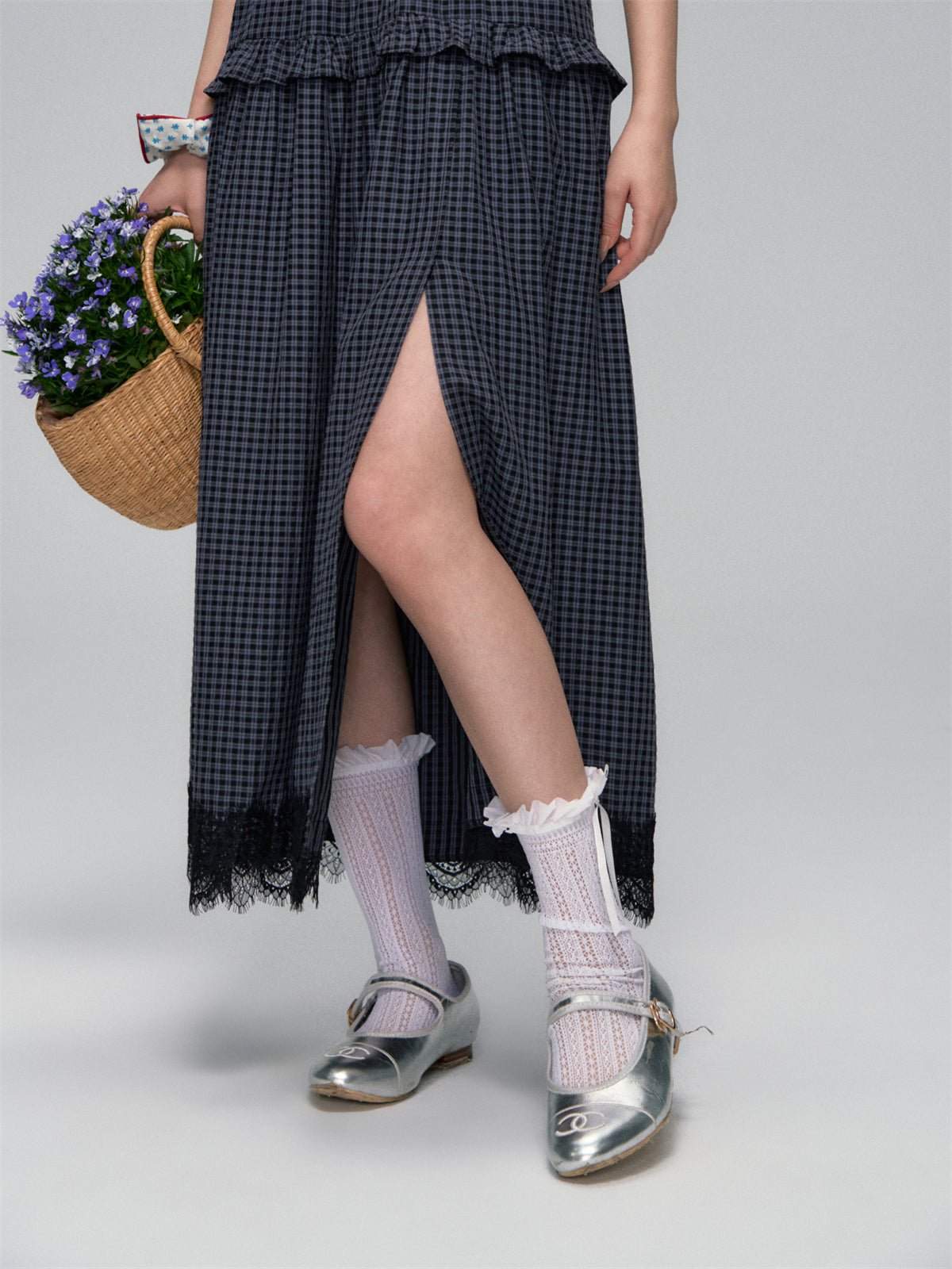 AsGony ASG25107 Plaid patchwork lace slit camisole dress