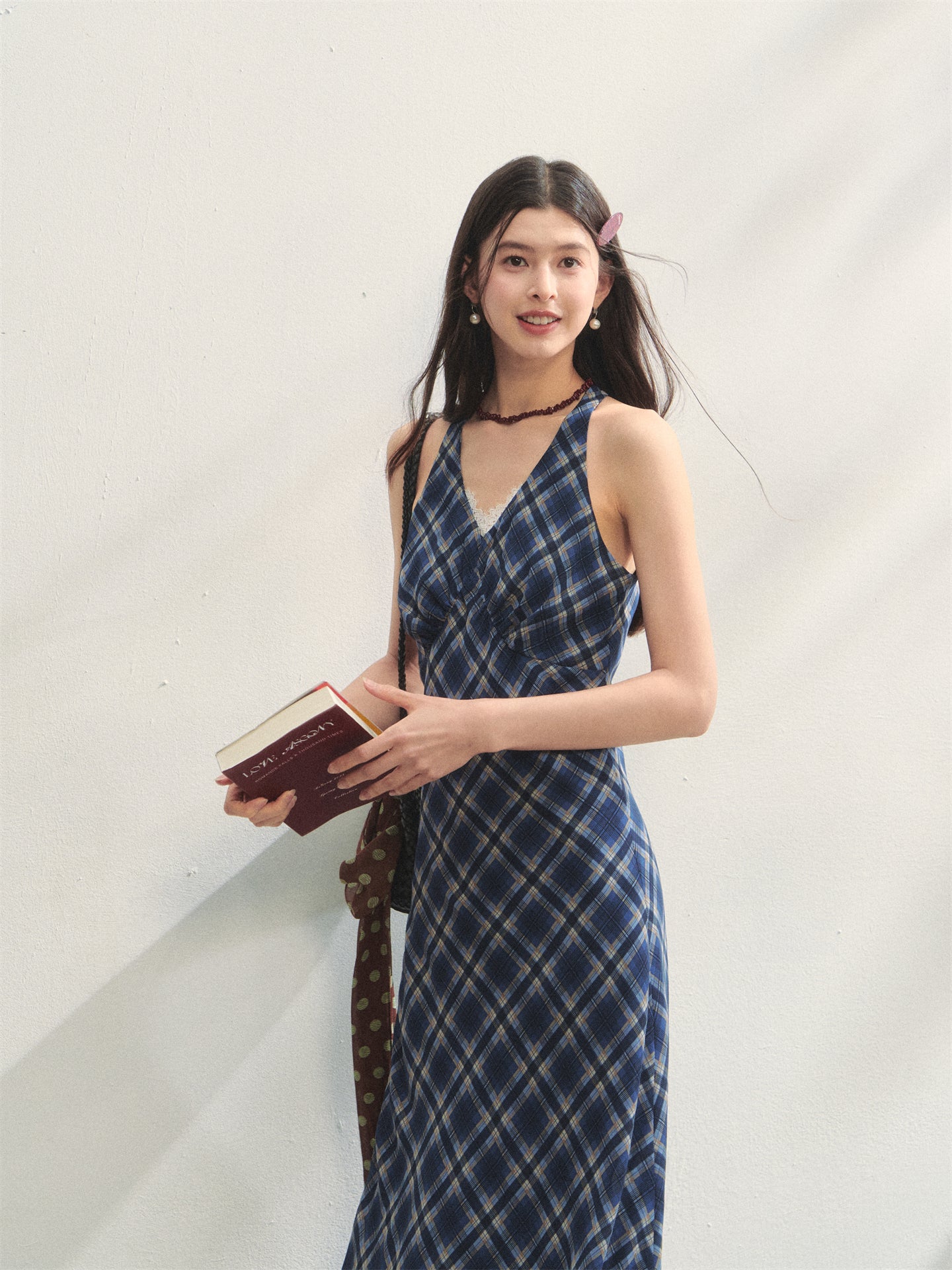 AsGony ASG25262 V-neck lace checkered halter dress