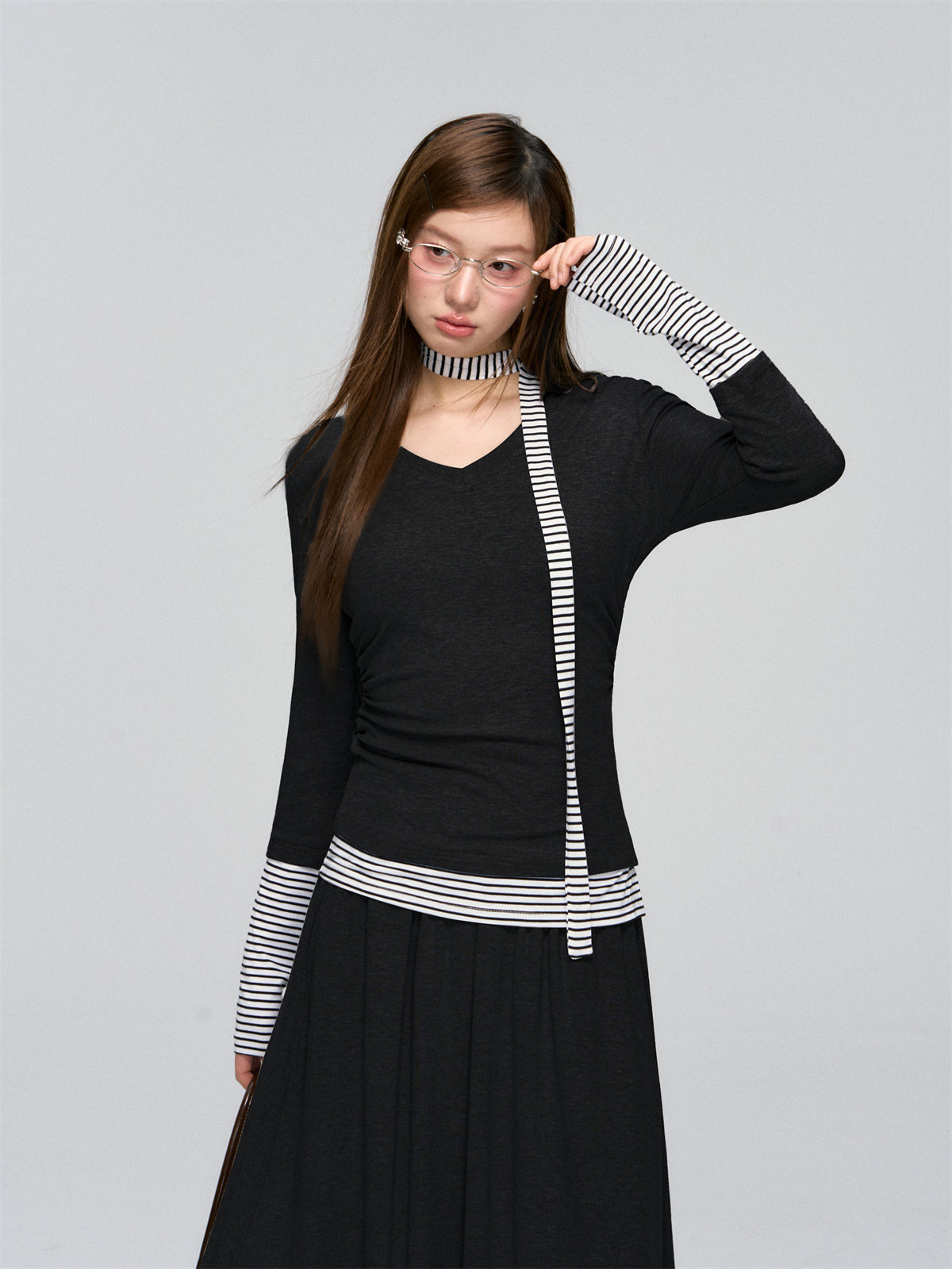 AsGony ASG25008&ASG25009 Slim fit V-neck ribbon base top + skirt set