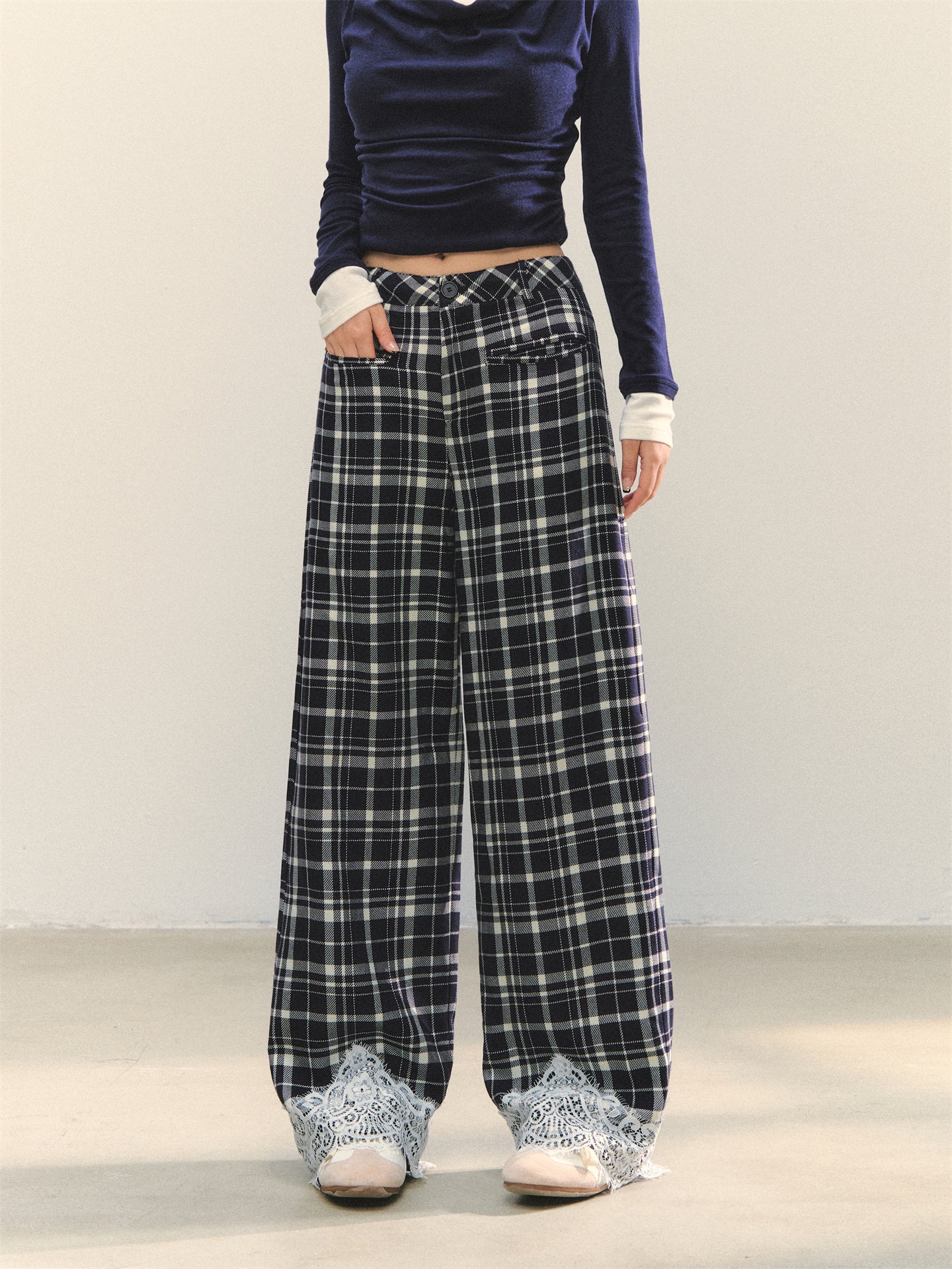 AsGony ASG25283 Plaid patchwork lace casual pants (2color)