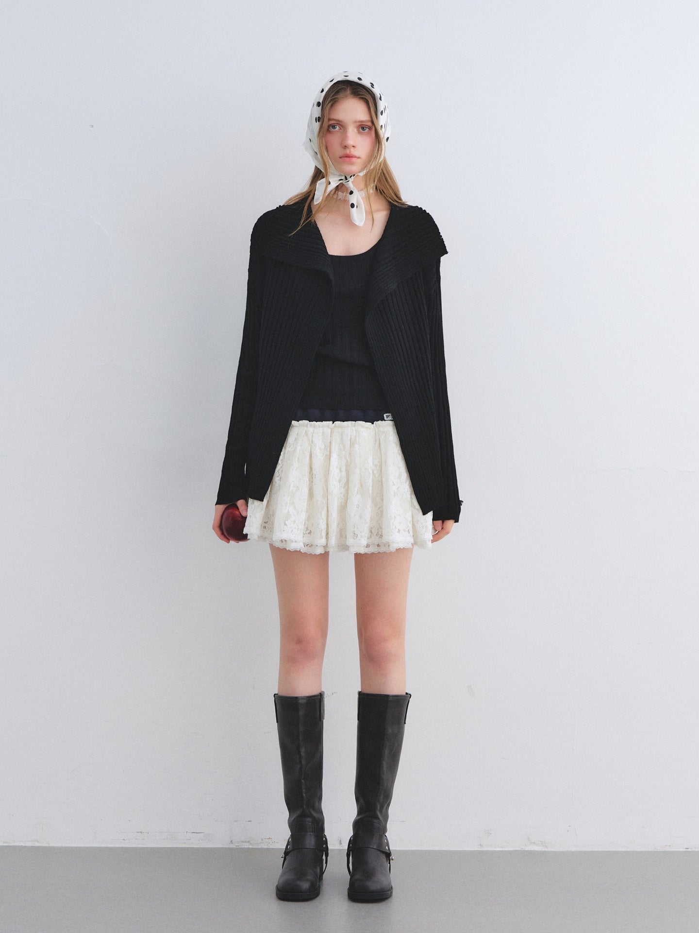 AsGony ASG25671 Elastic contrasting lace patchwork puffy skirt