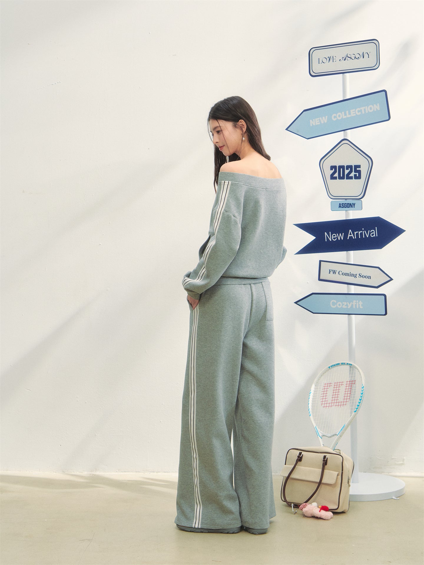 AsGony ASG25305&ASG25306 Color blocking off shoulder hoodie + sweatpants
