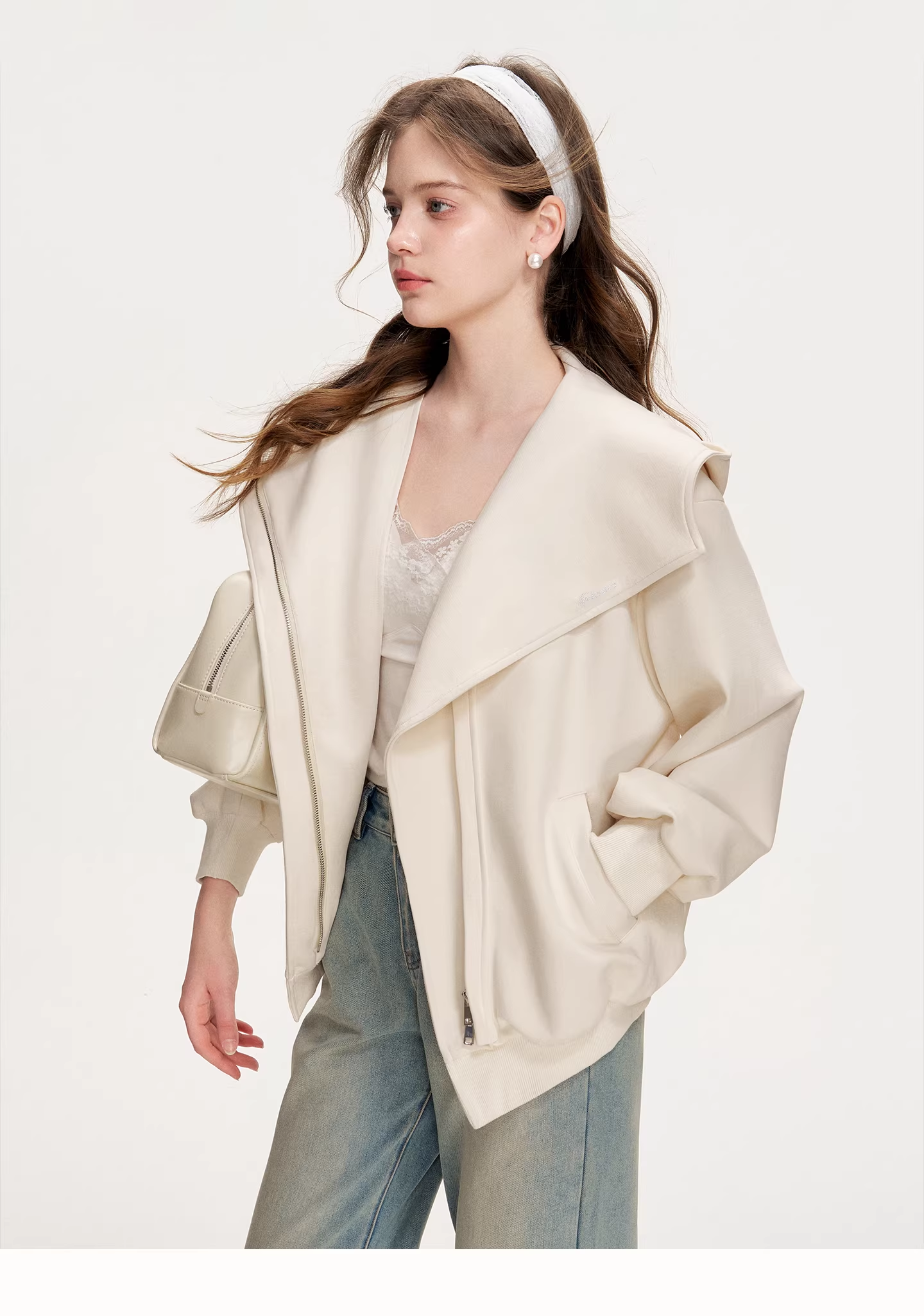 Kroche KVA8008 Embroidered loose hoodie