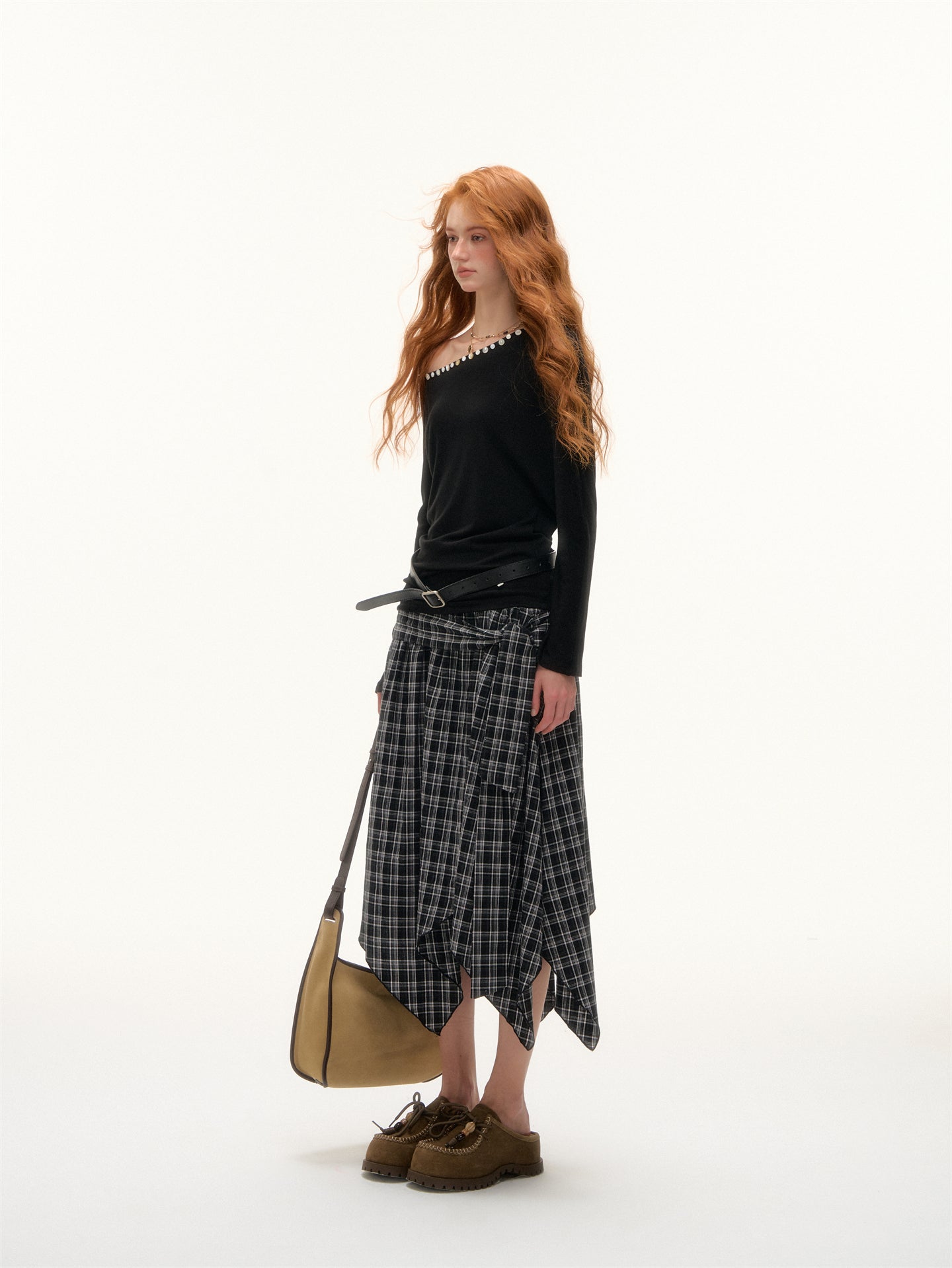 AsGony ASG25397 Irregular hem plaid skirt