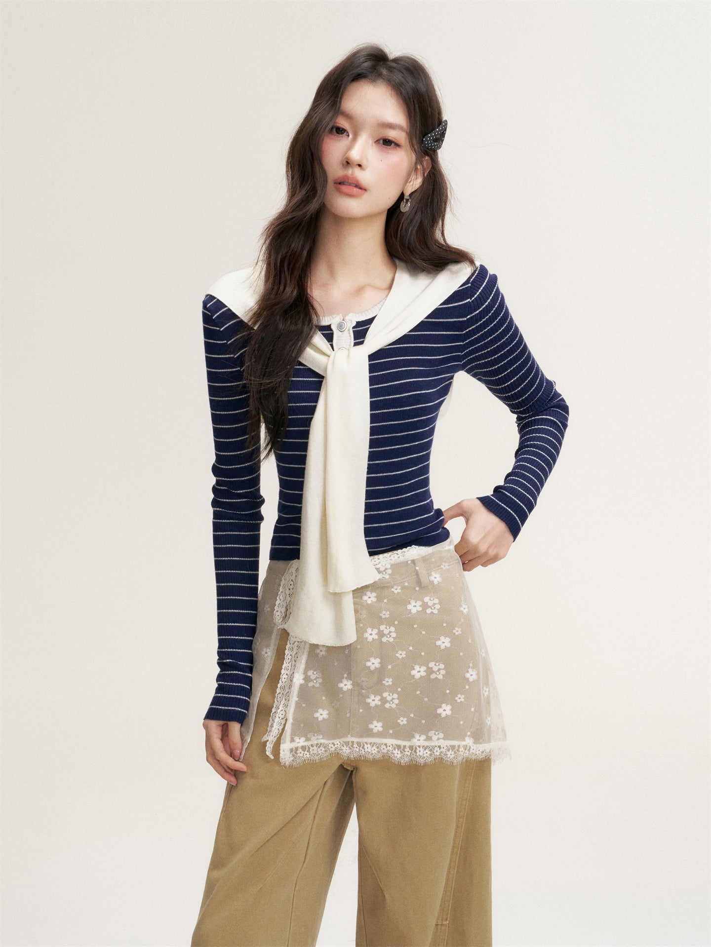 16DEWS 16D25449 Fake two piece slim fit long sleeved knitted top