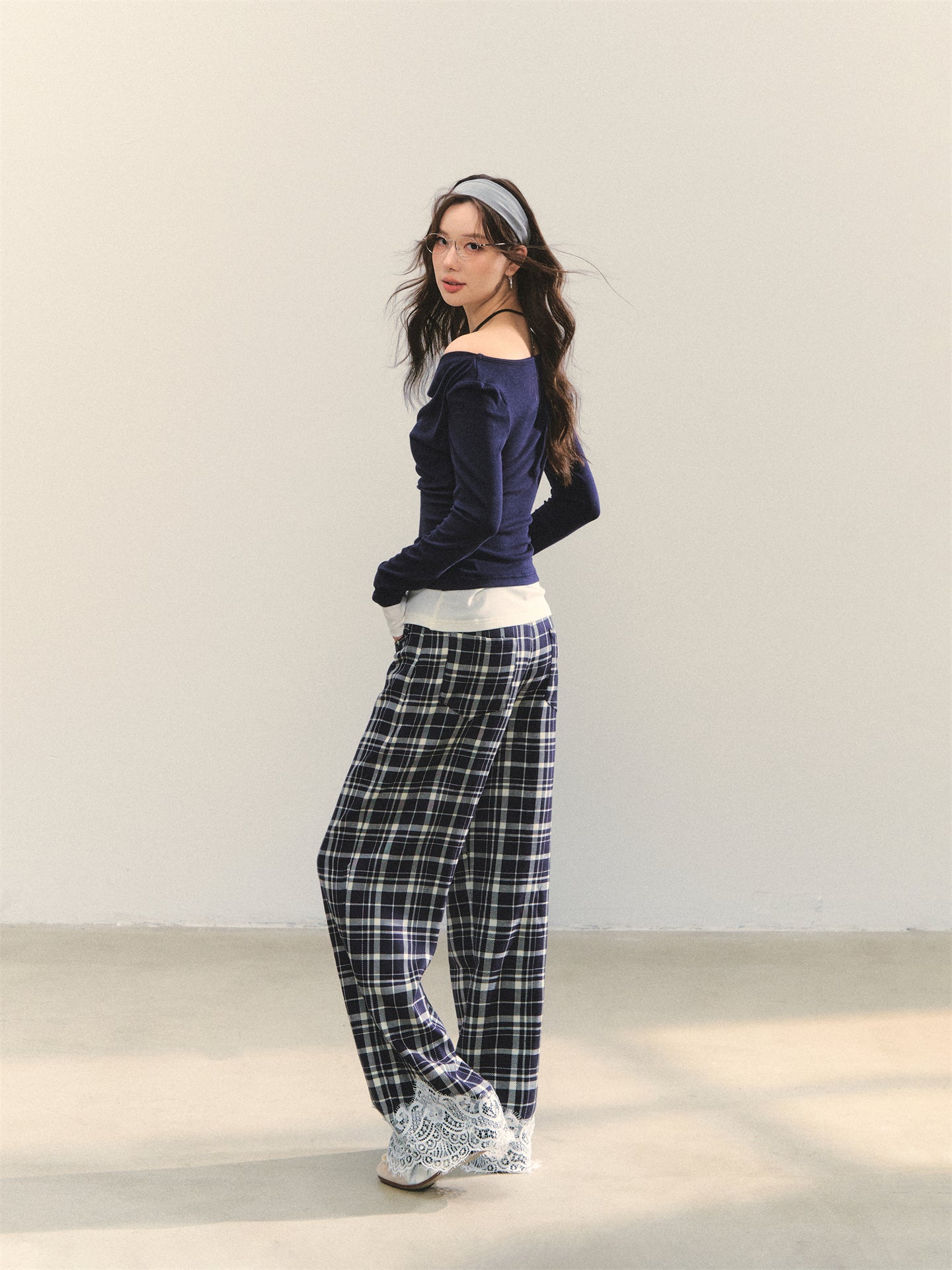 AsGony ASG25283 Plaid patchwork lace casual pants (2color)
