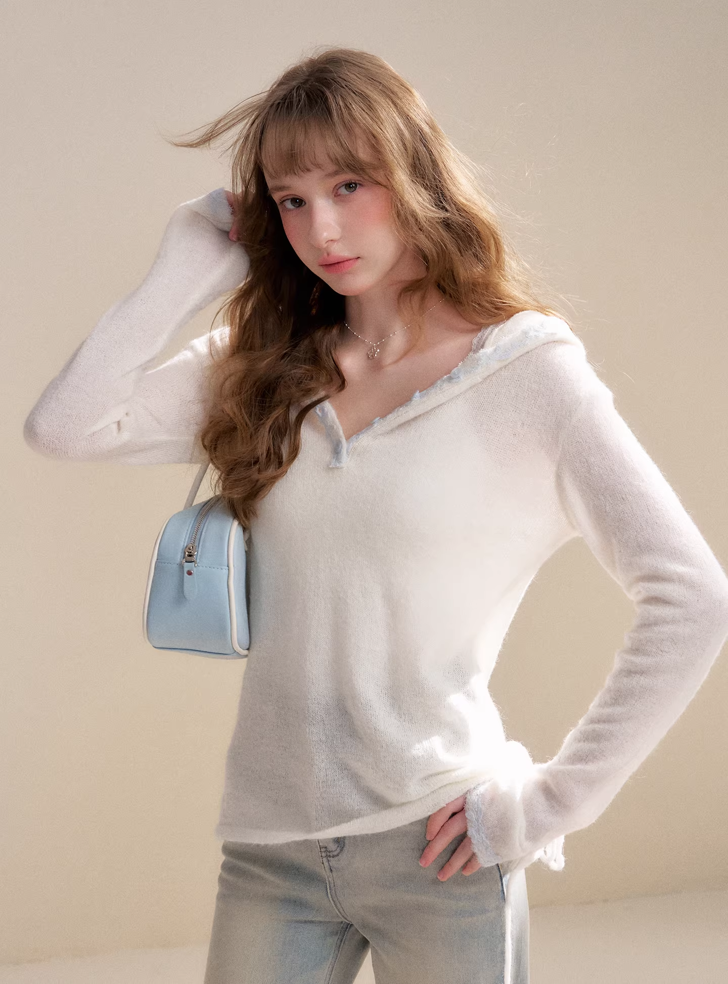 Kroche KP8072 Lace hooded pullover knitted sweater