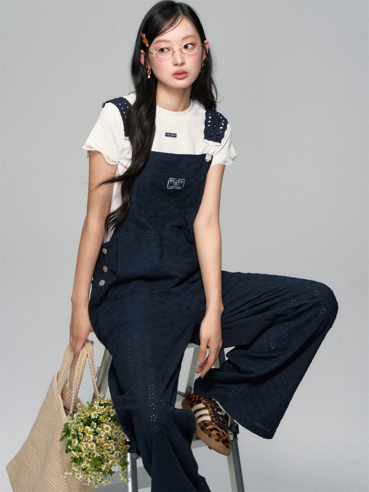 AsGony ASG25142 Flower hollow cotton loose overalls (2color)