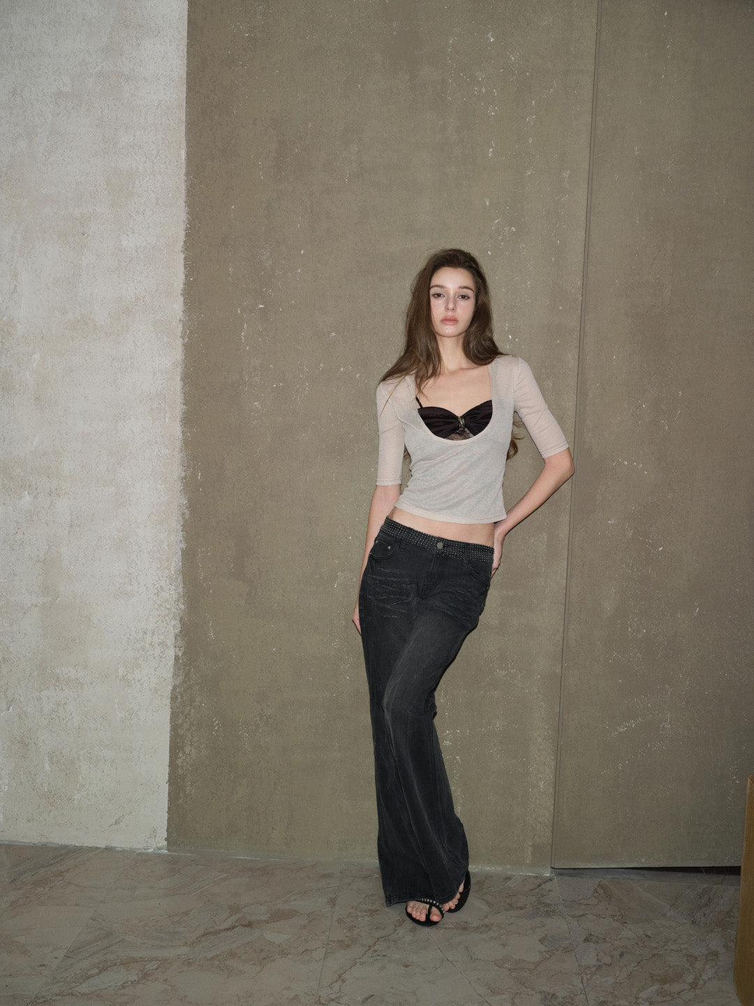 NONCESTNON N317 Big U-neck with black mid sleeves