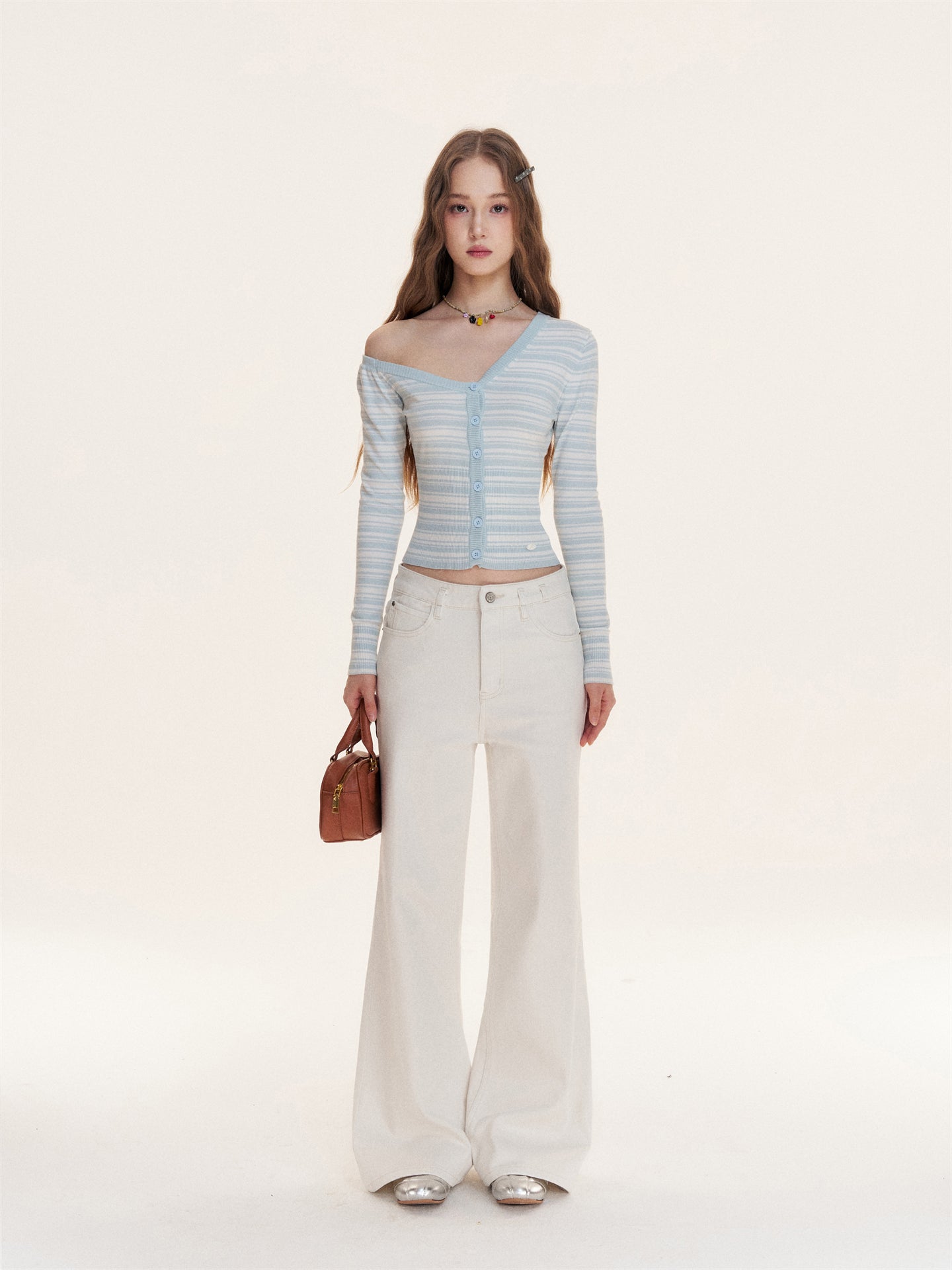 16DEWS 16D25421 Slanted shoulder design striped long sleeved knitted sweater