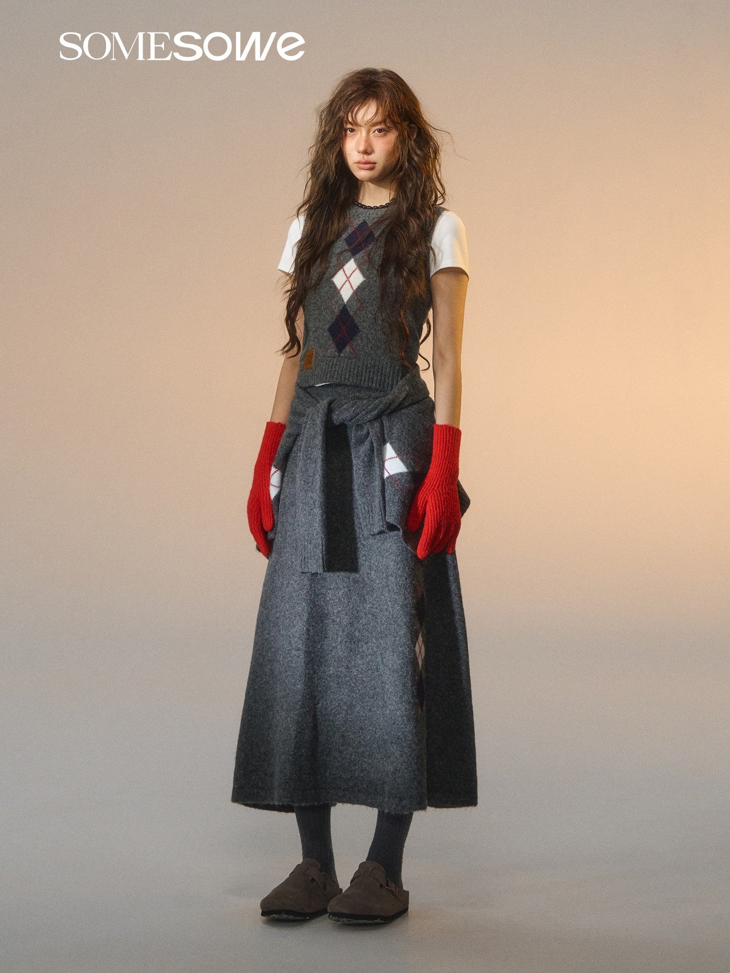 SOMESOWE S2508266&S2508267&S2508268 Floral velvet diamond grid round neck vest + cardigan + skirt set