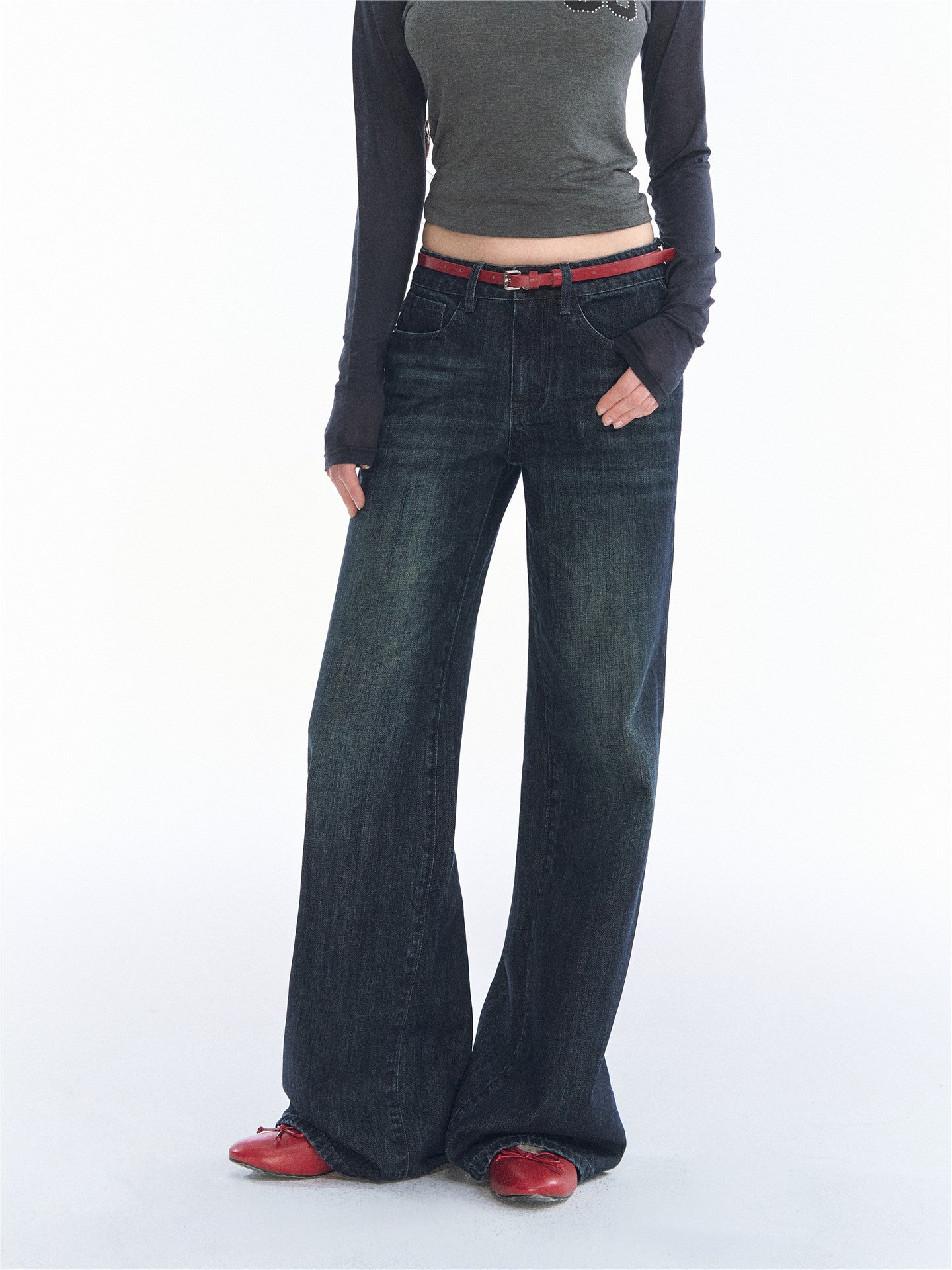 Asgony ASG26551 Low-Rise Straight-Leg Jeans with Red Belt
