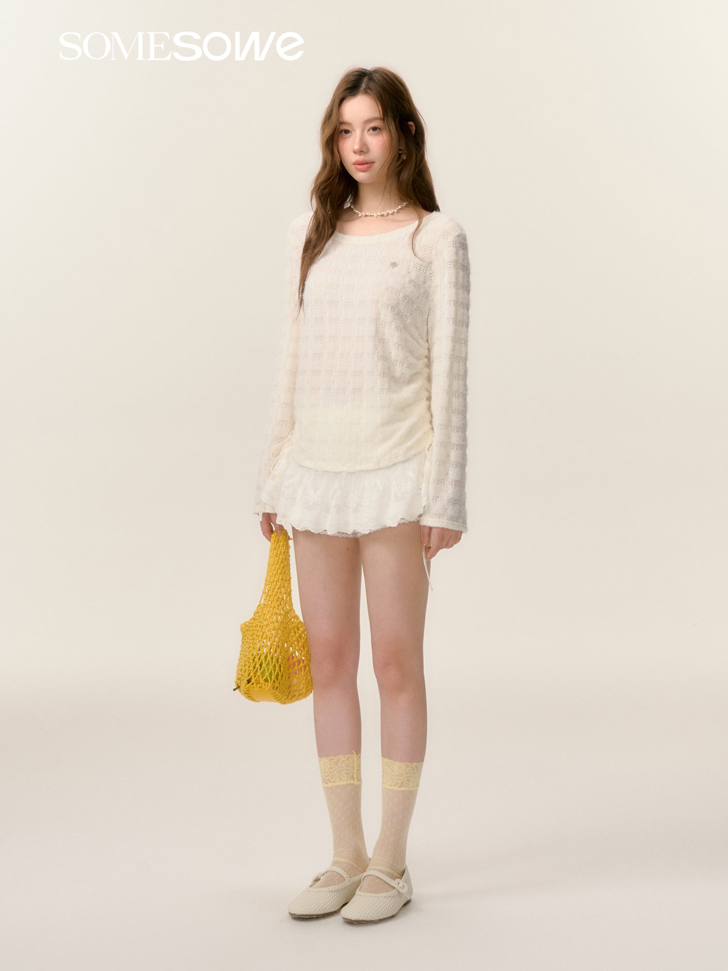 SOMESOWE S2508043 Lace splicing top