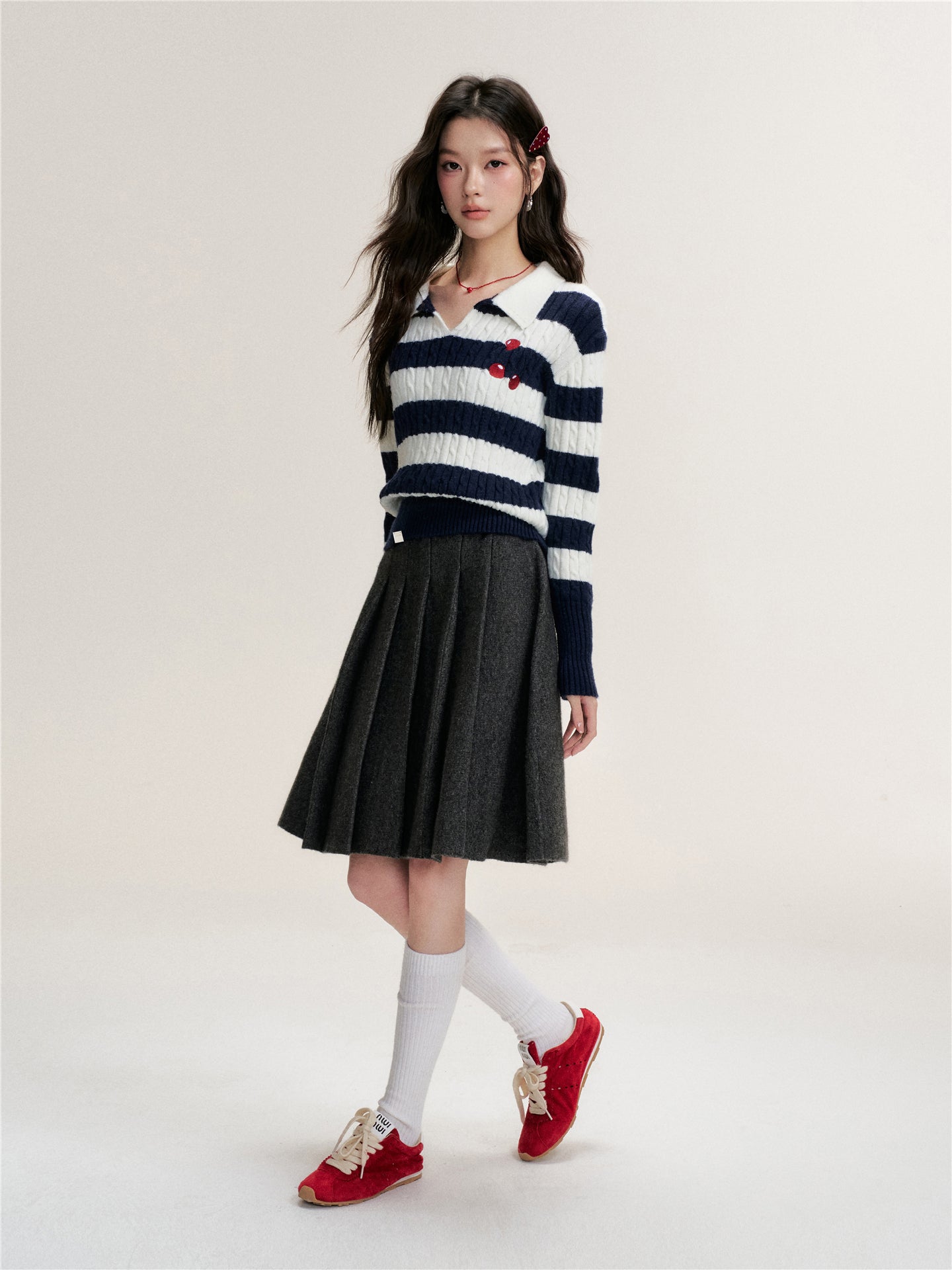 16DEWS 16D25484 Twisted floral texture contrasting pullover knitted sweater