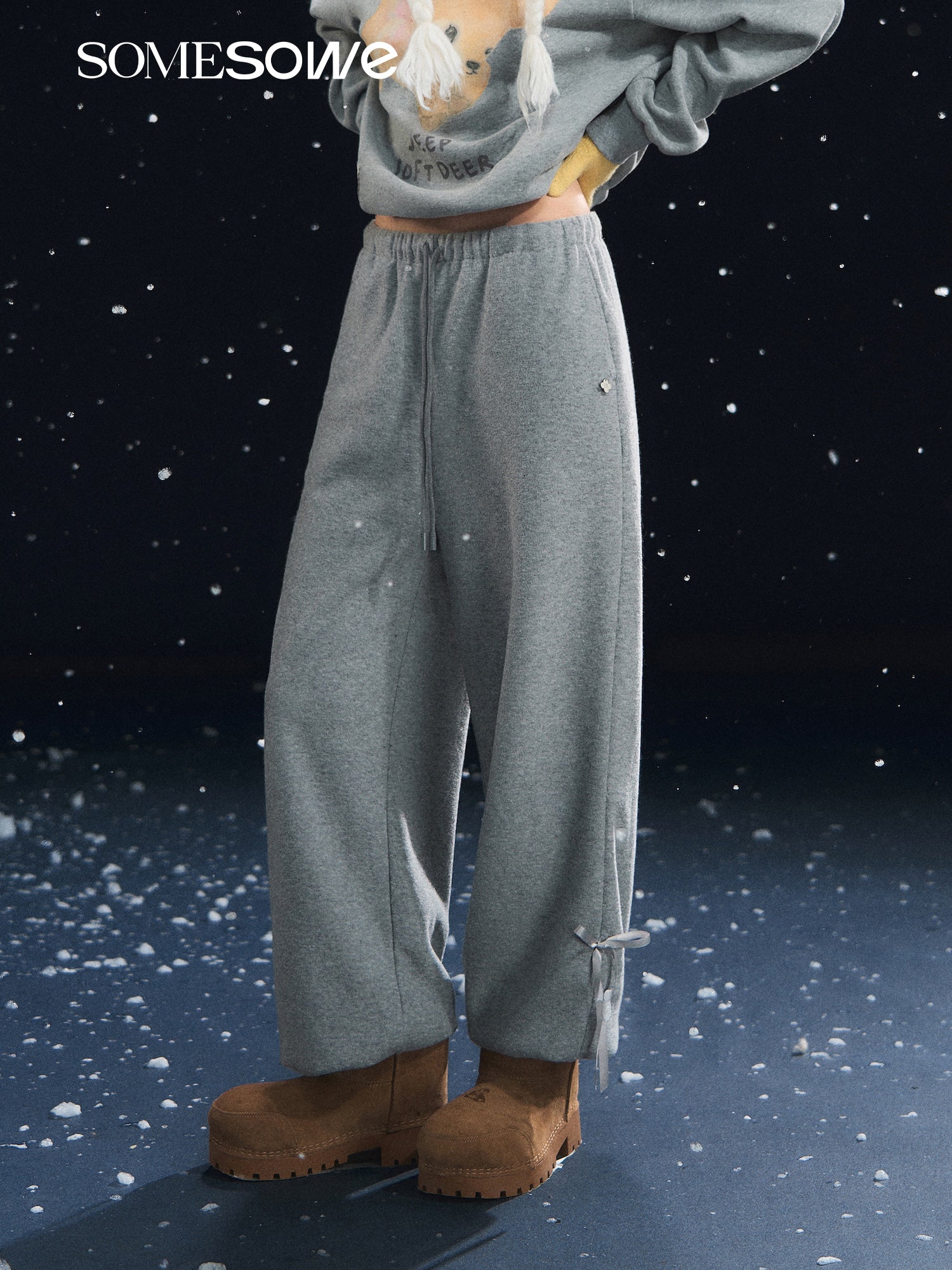 SOMESOWE S2508321 Velvet tied toe lantern casual pants