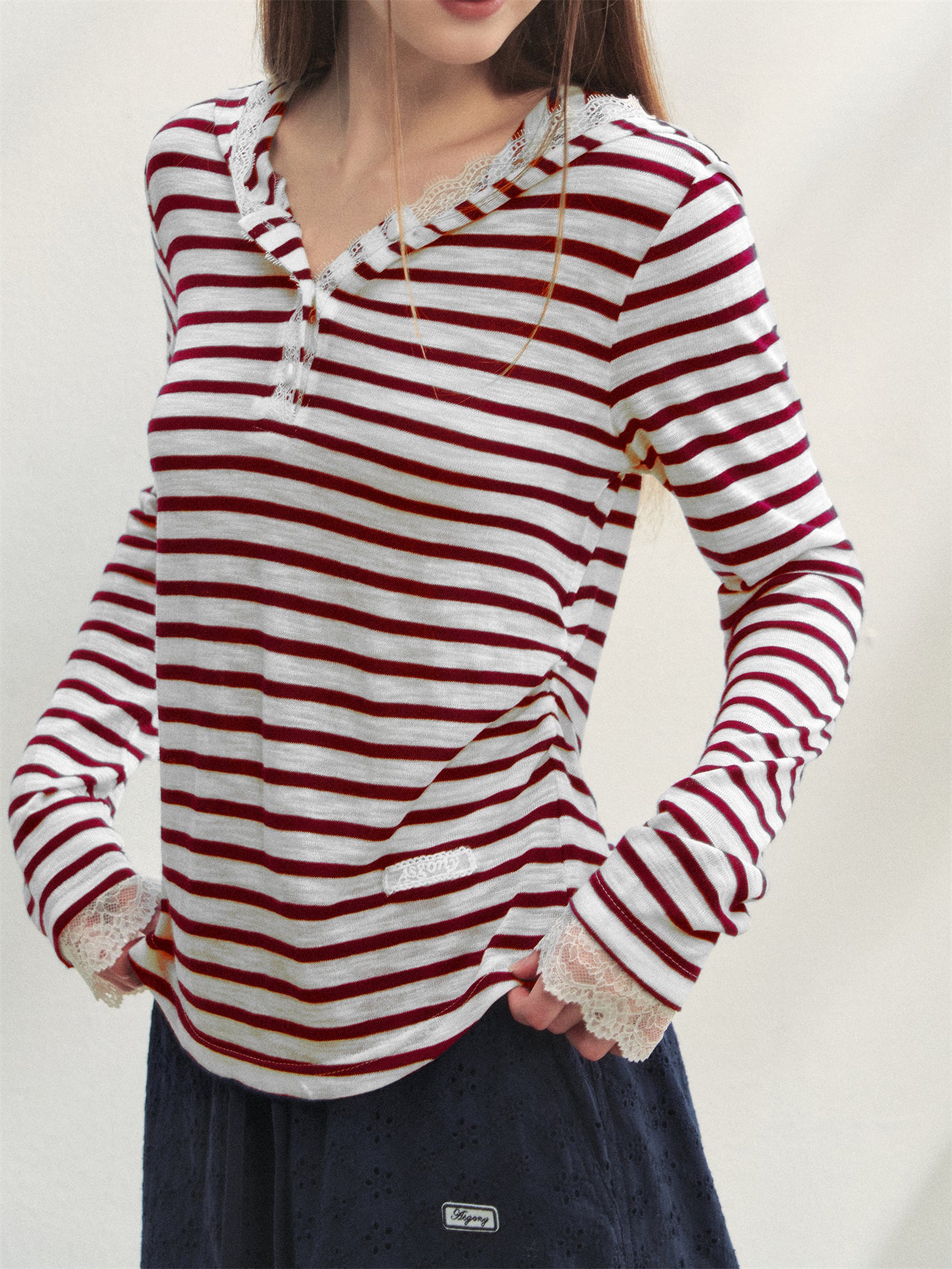 AsGony ASG25299 Striped lace slim fit long sleeved top