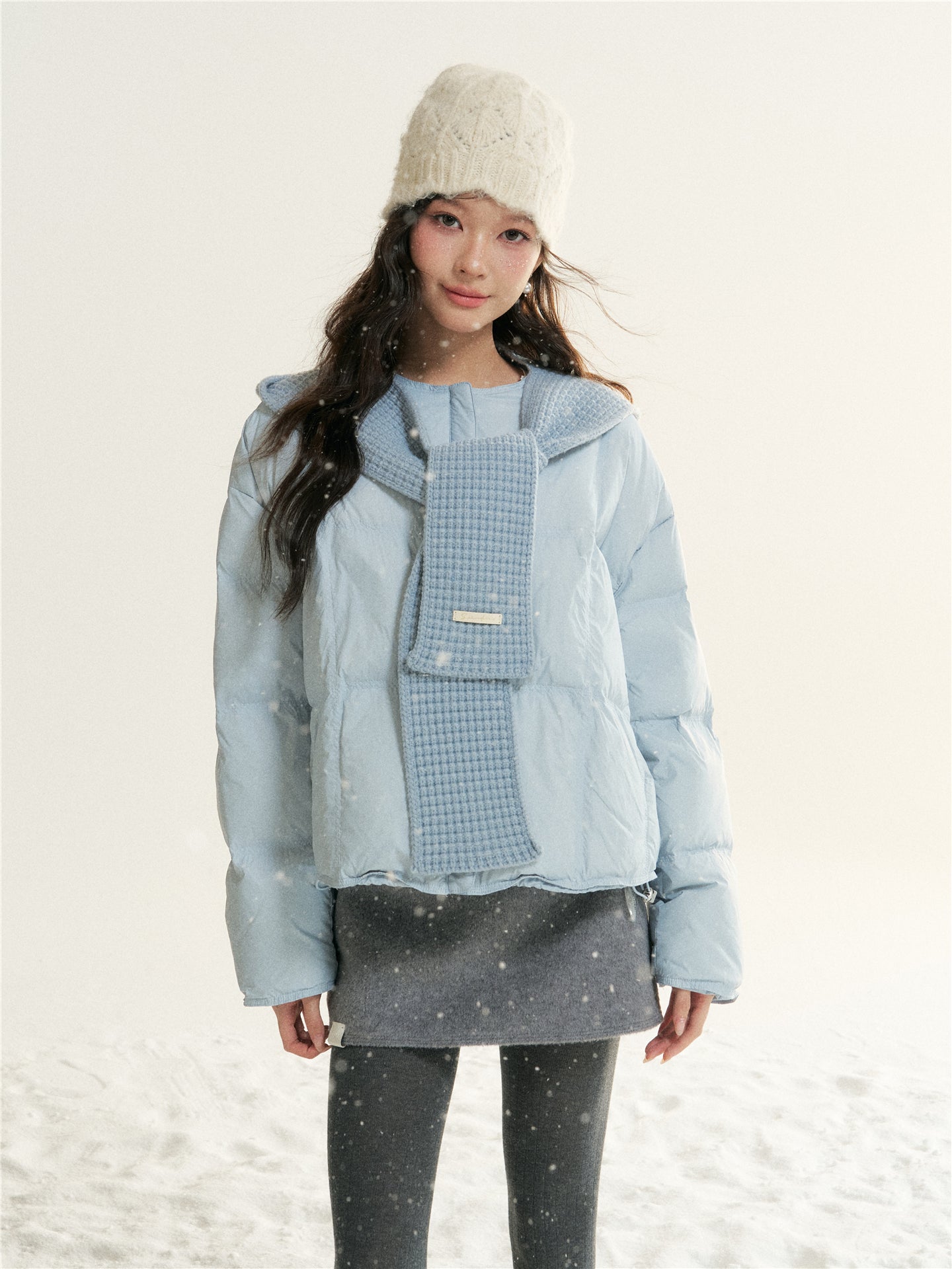 16DEWS 16D25515 White duck down round neck short down jacket