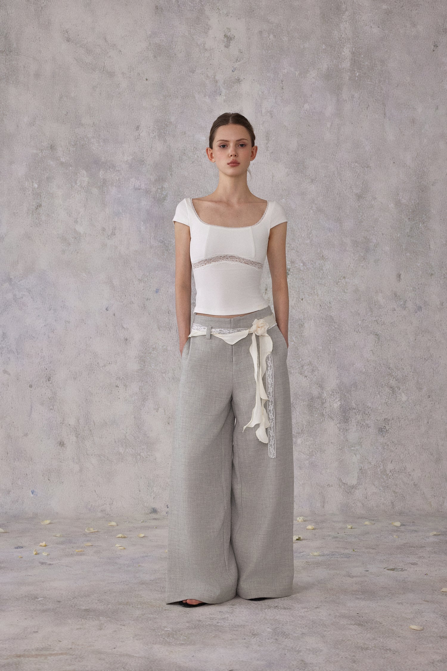 NOMEANSNO N164 Square collar lace top