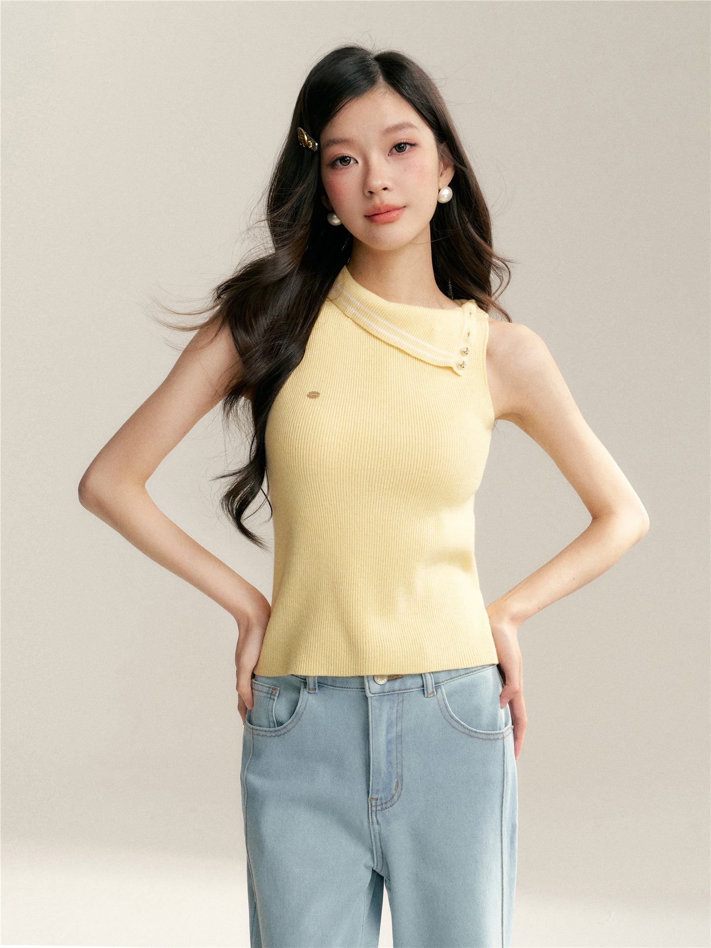 16DEWS 16D246039 Color blocking woolen sleeveless vest