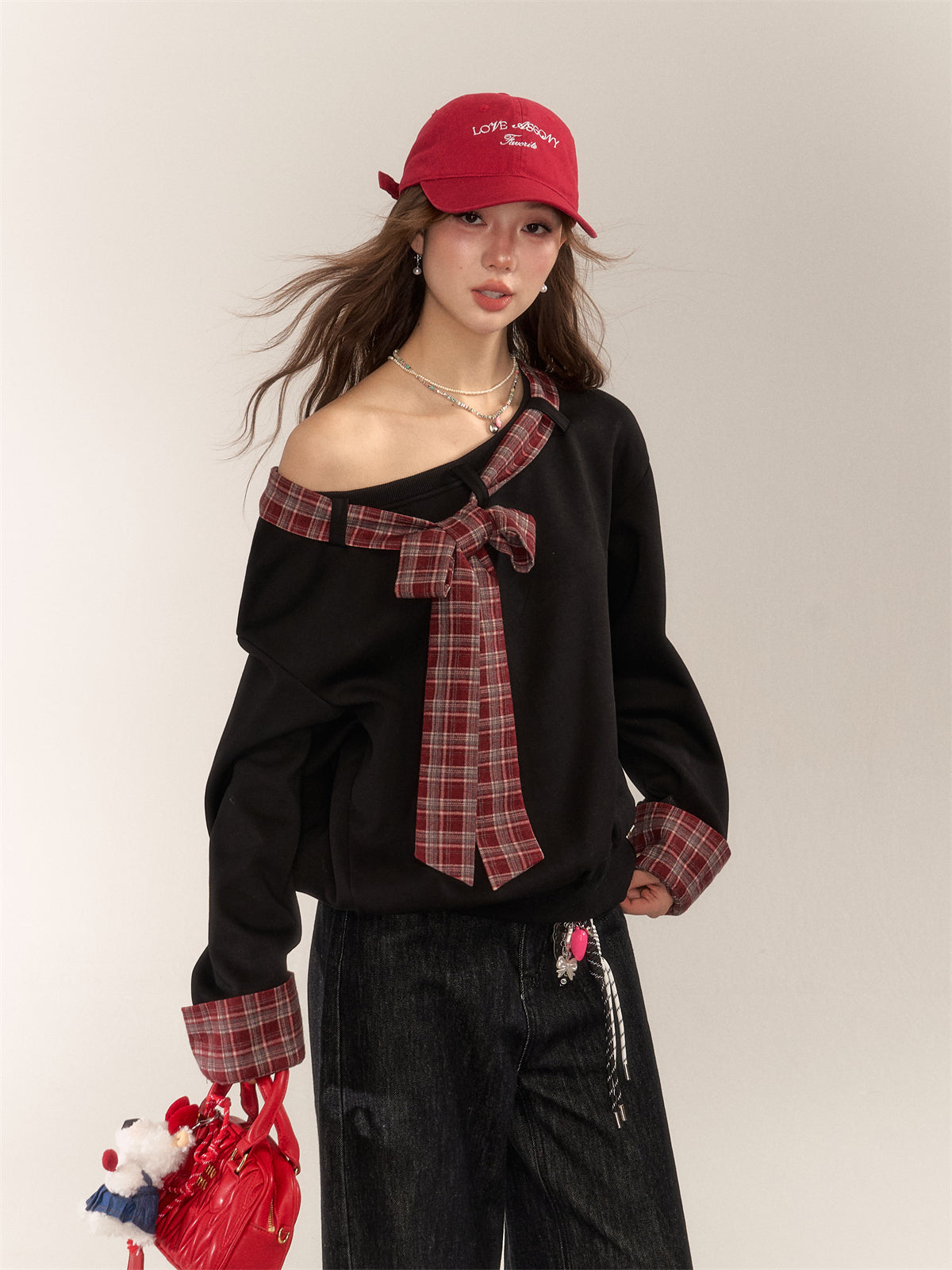 AsGony ASG24702 Retro embroidery peaked cap