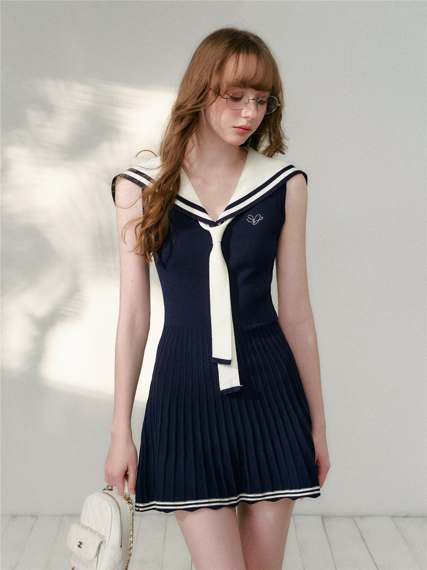 16DEWS 16D26121 Navy collar slim fit sleeveless A-line dress