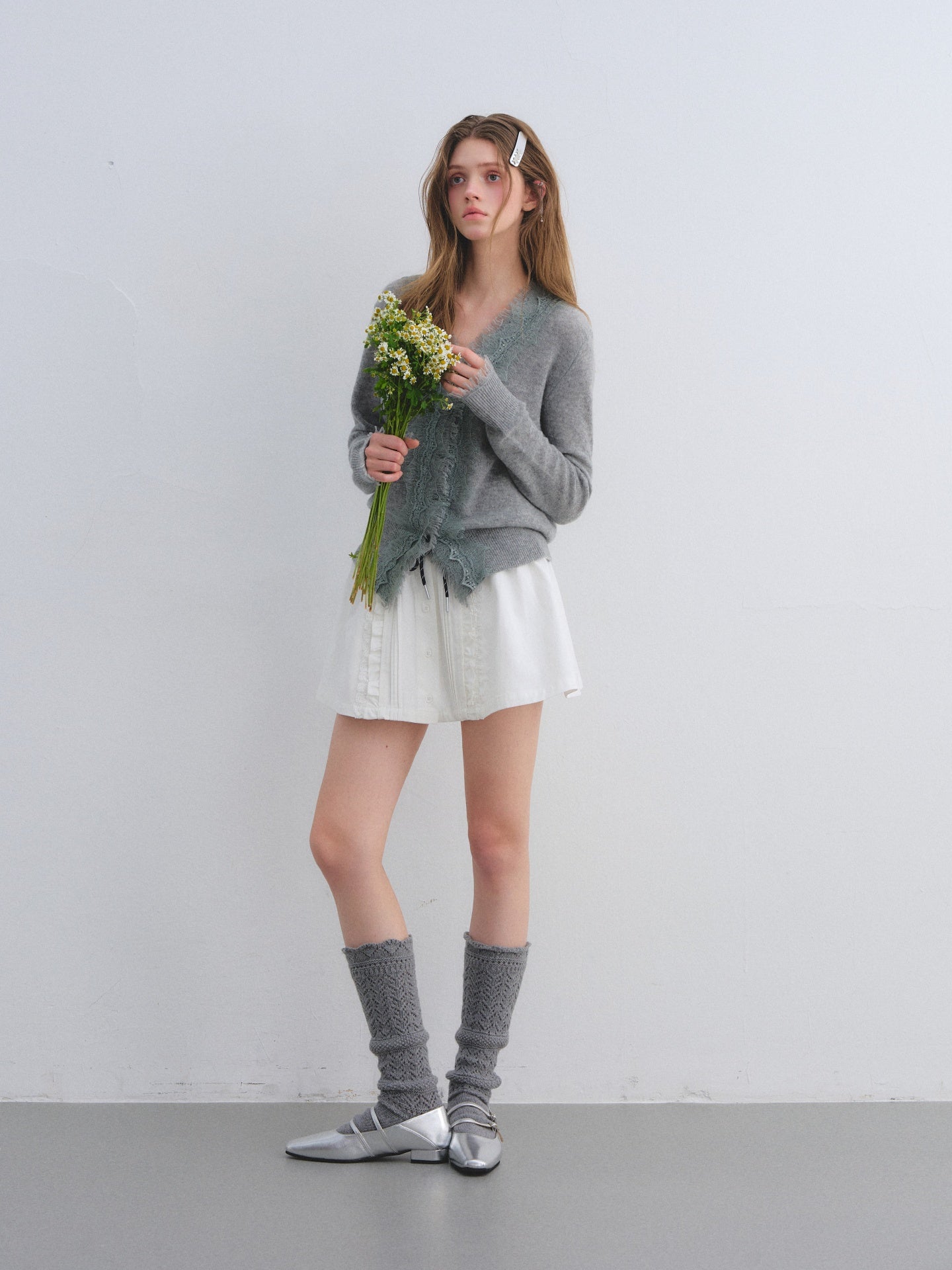 AsGony ASG25662 Sheep wool lace patchwork V-neck knitted sweater