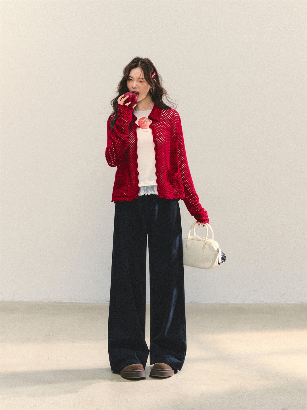 AsGony ASG25322 Hollow flower crochet cardigan